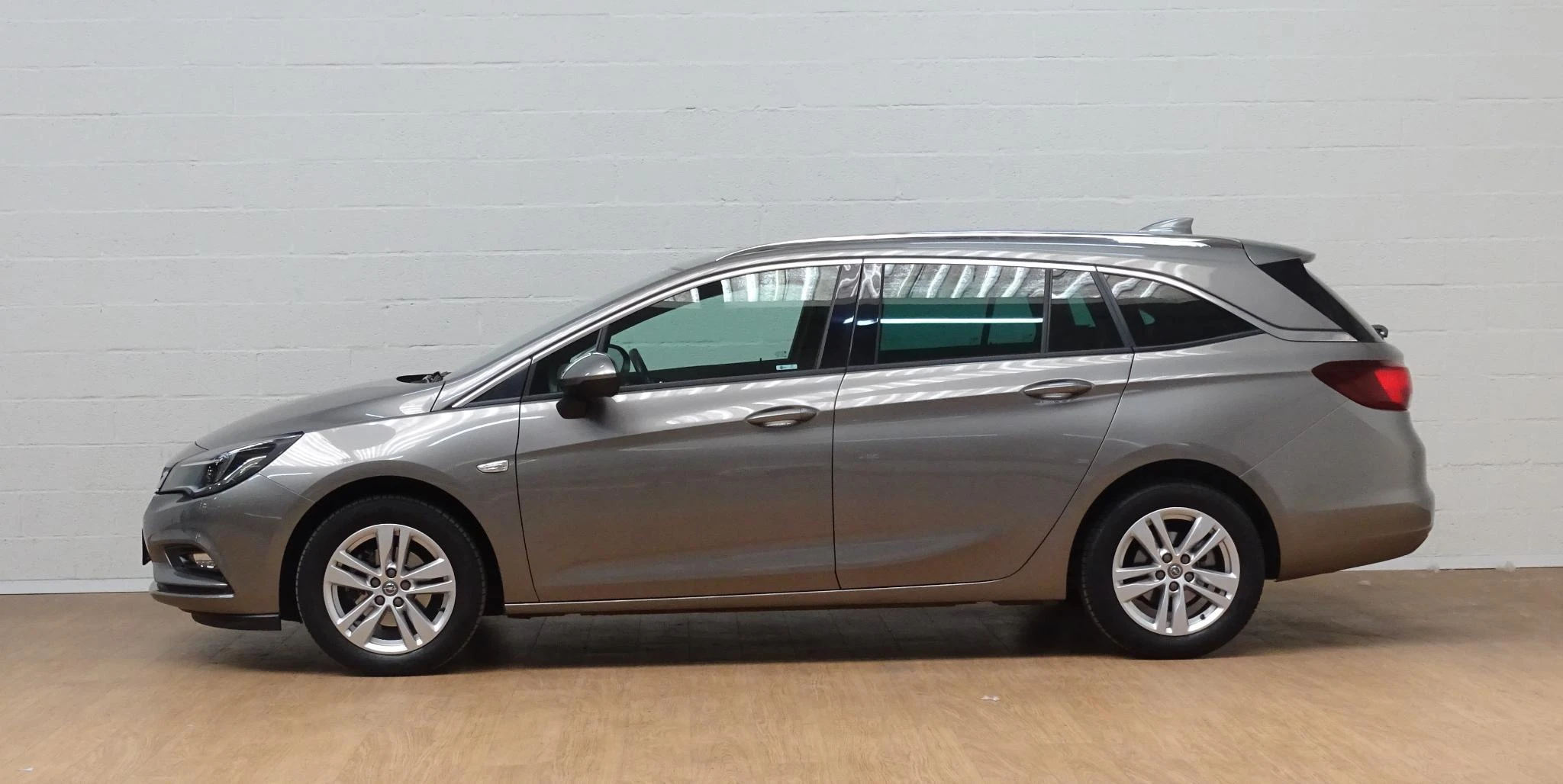 Opel-Astra-image-4