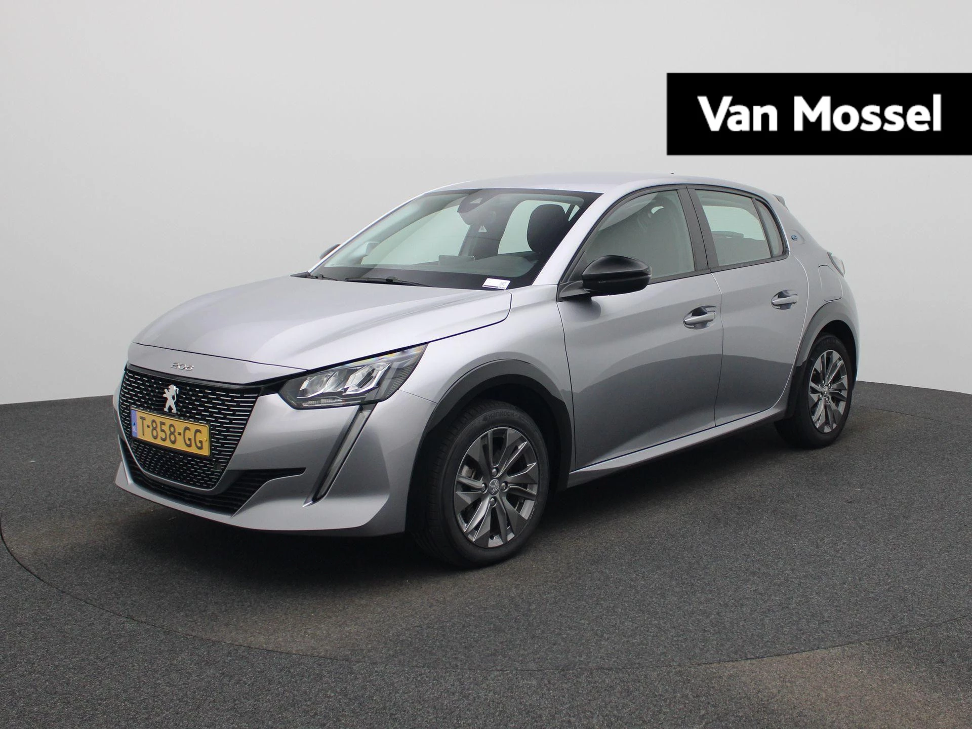 Peugeot-e-208-image-0