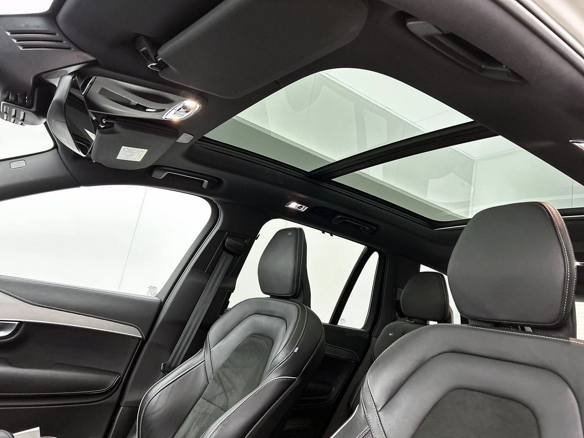 Volvo-XC90-image-25