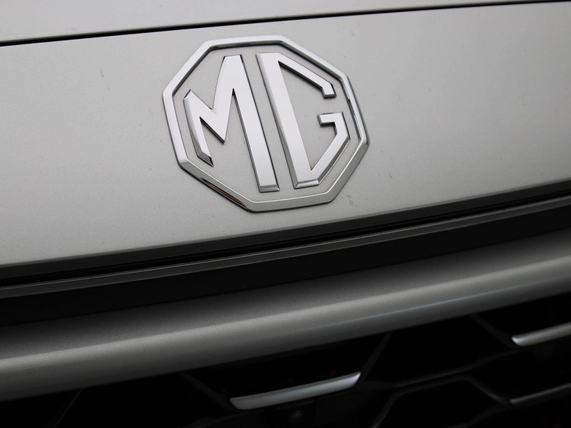 MG-ZS-image-32