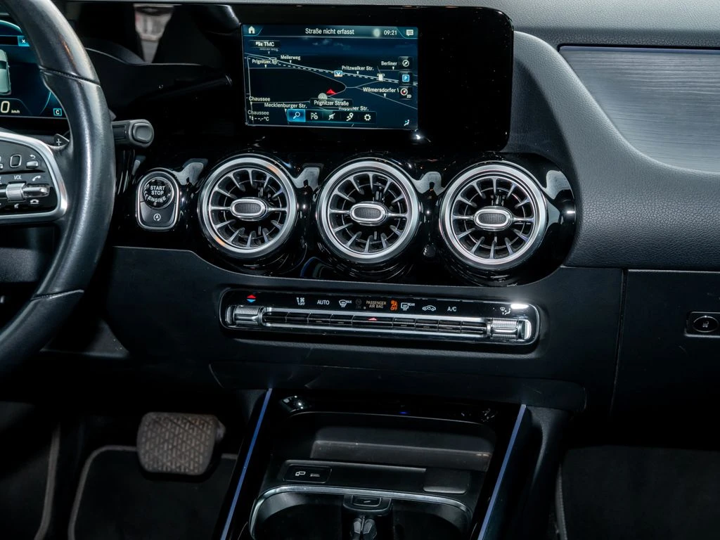 Mercedes-Benz-B-Klasse 200 d-image-9