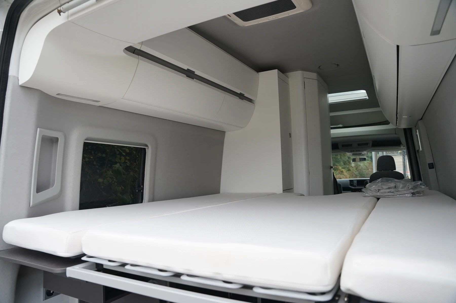 Volkswagen-California-image-10
