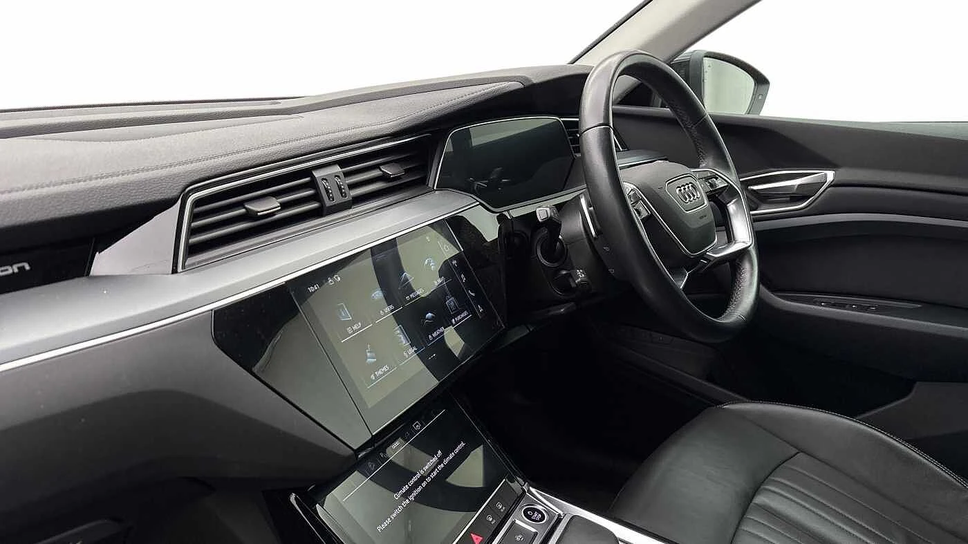 Audi-Q8 e-tron-image-29