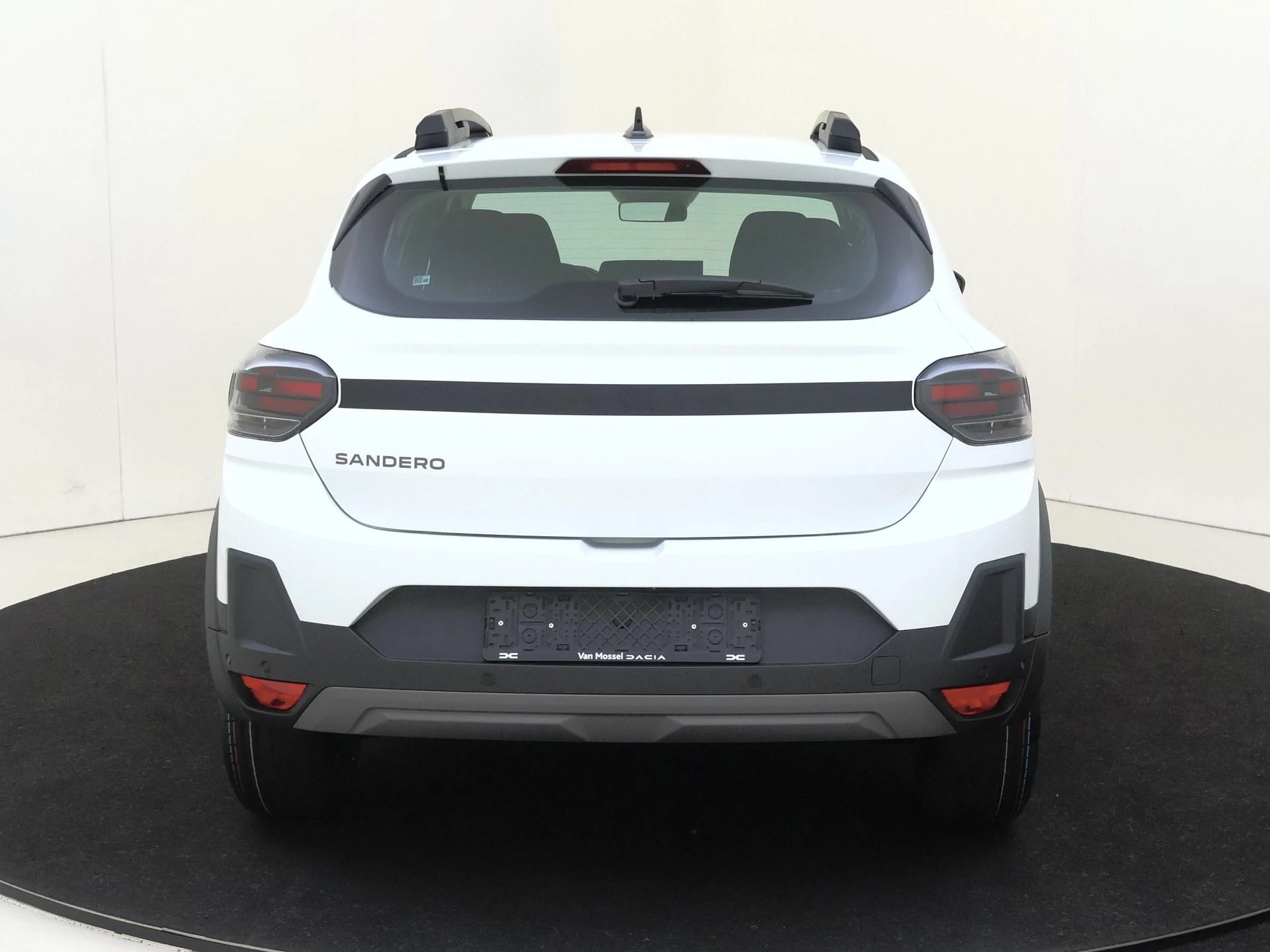 Dacia-Sandero Stepway-image-6