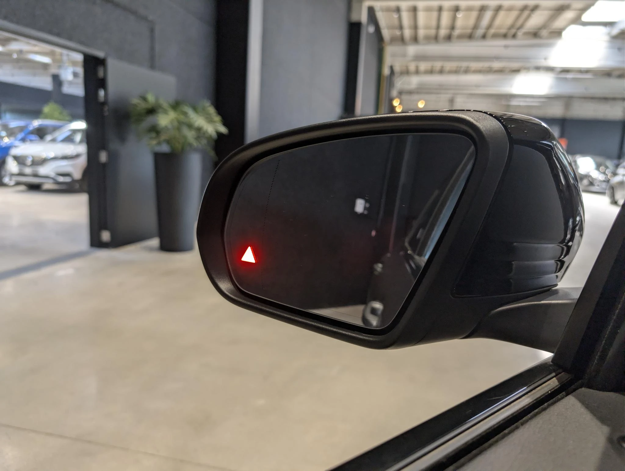 Mercedes-Benz-EQA-image-30
