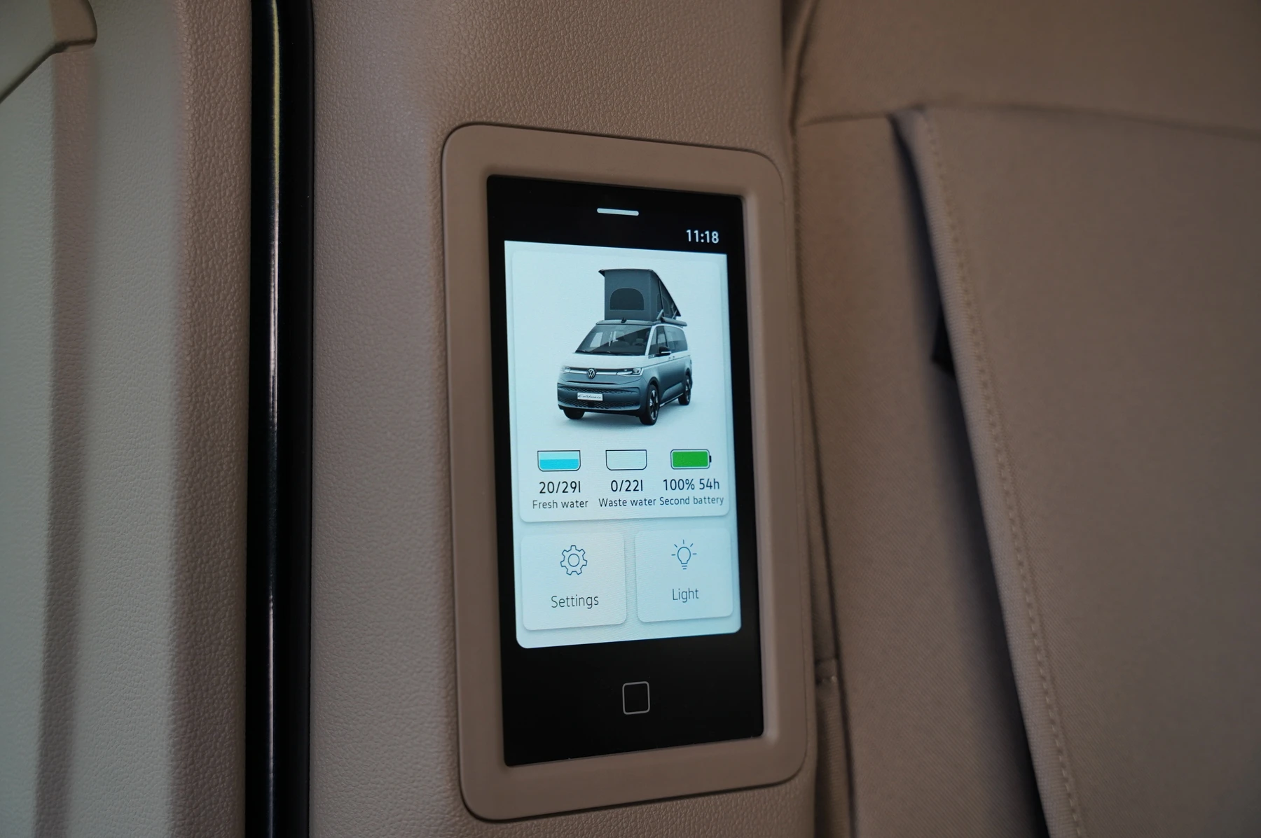 Volkswagen-California-image-30