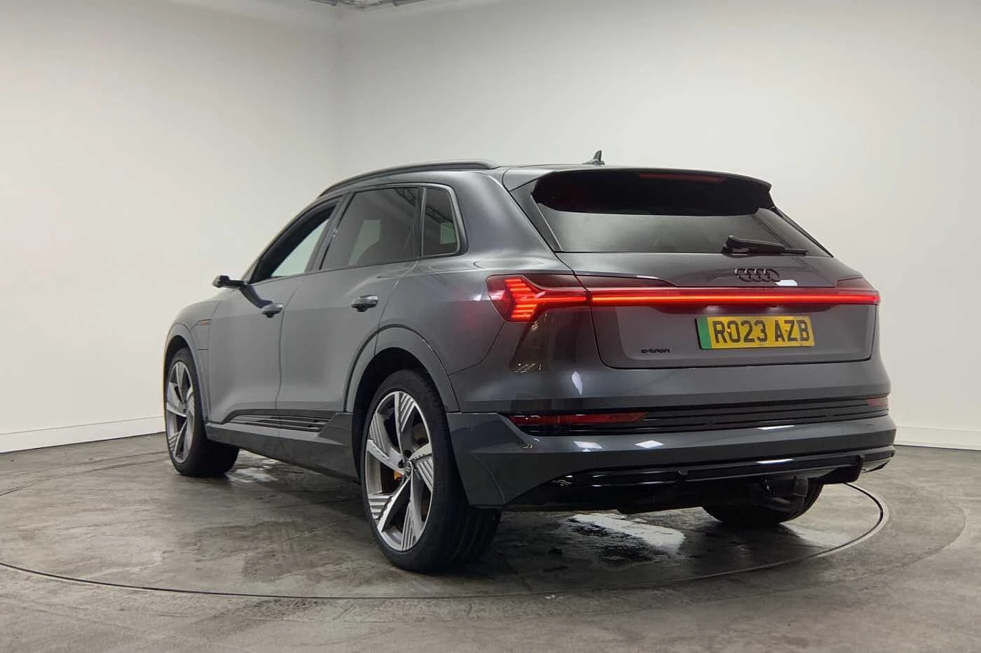 Audi-e-tron-image-2