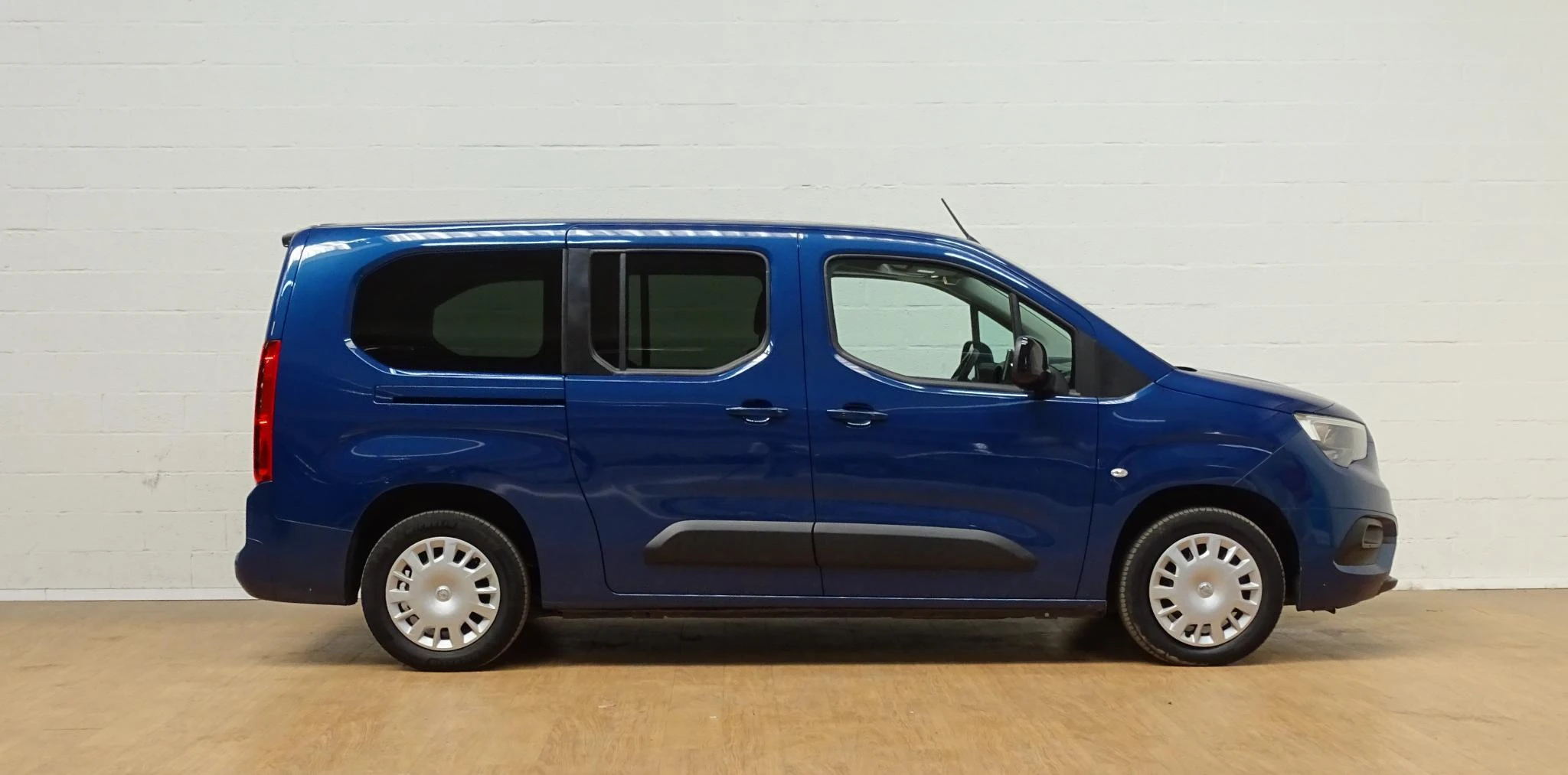 Opel-Combo-e Life-image-6