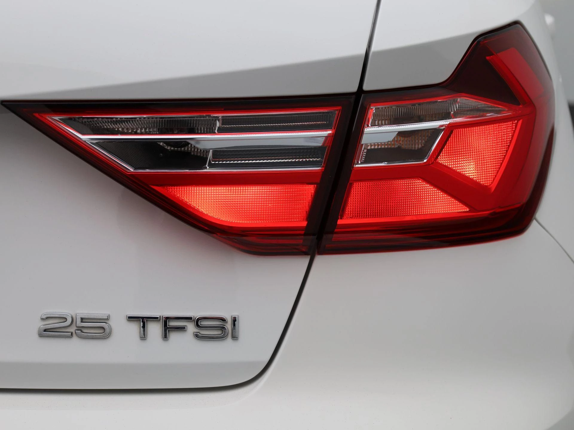 Audi-A1 Sportback-image-32