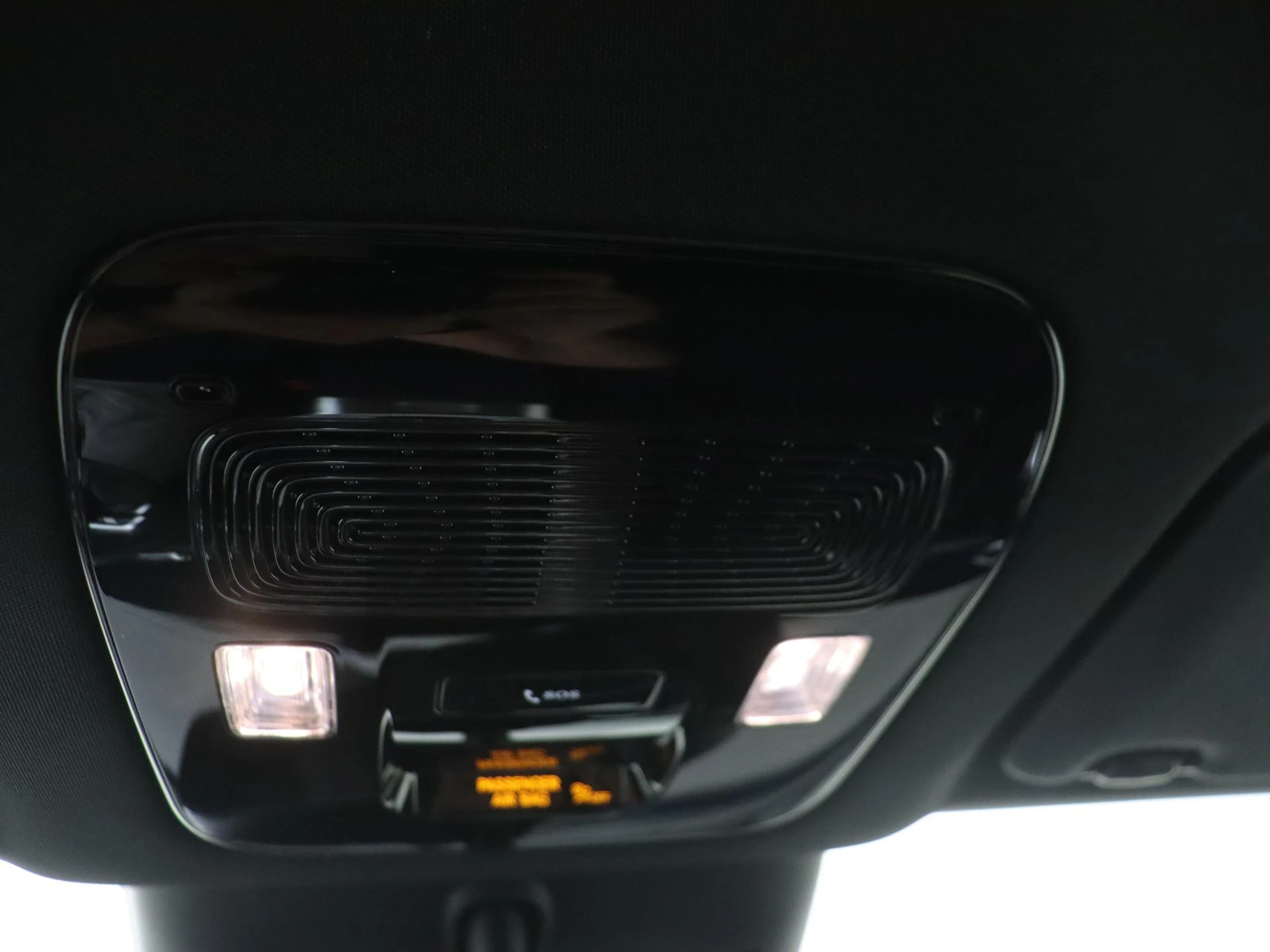 Mercedes-Benz-GLC-image-21