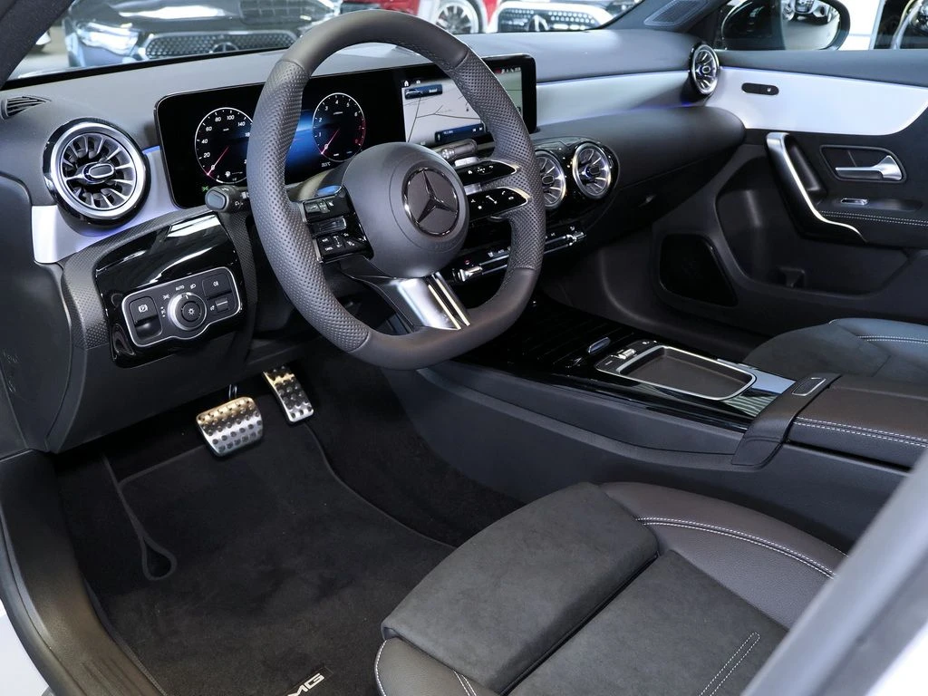 Mercedes-Benz-A-Klasse 180-image-5