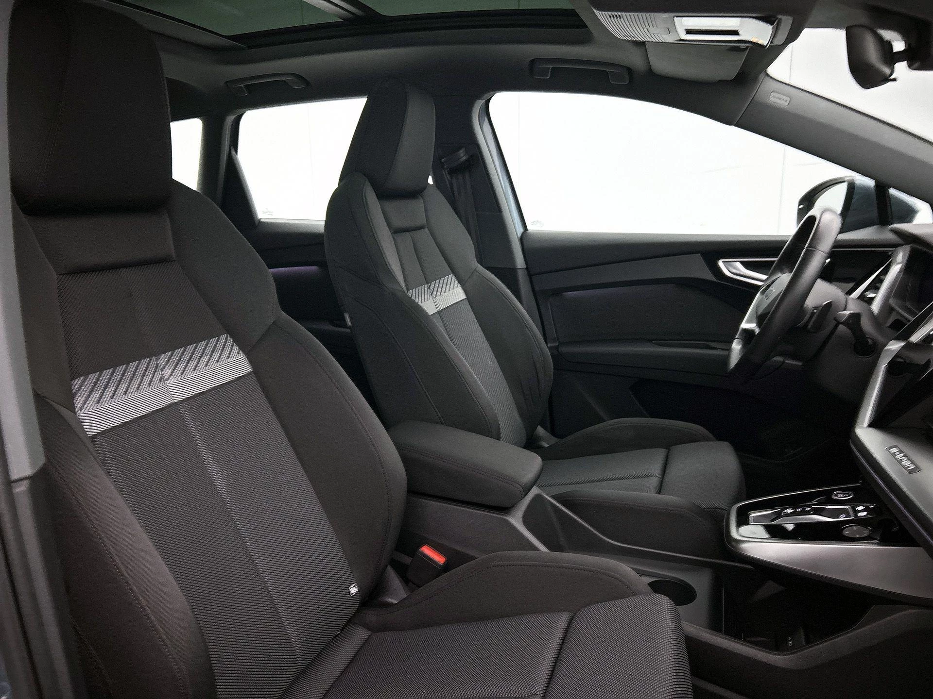 Audi-Q4 e-tron-image-15
