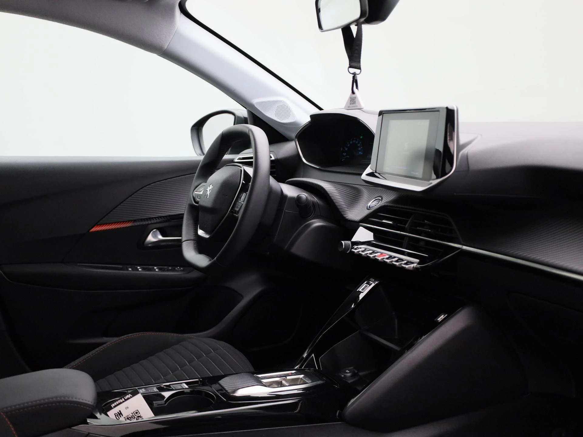 Peugeot-e-208-image-29