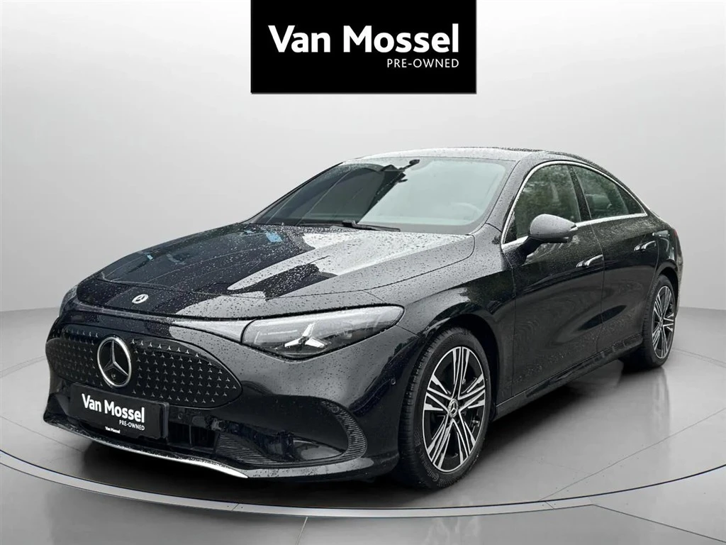 Mercedes-Benz-CLA-image-0