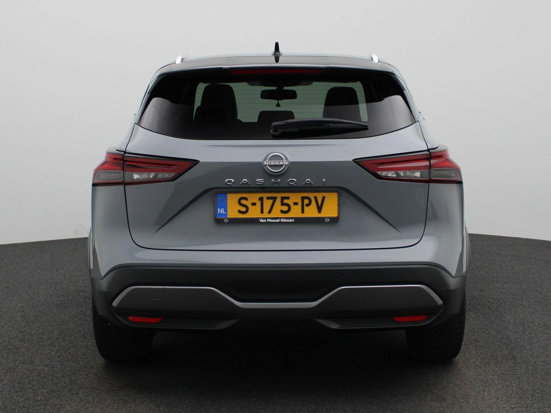 Nissan-QASHQAI-image-4