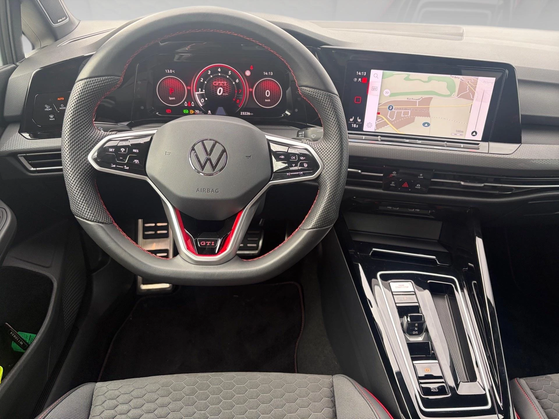 Volkswagen-Golf-image-6