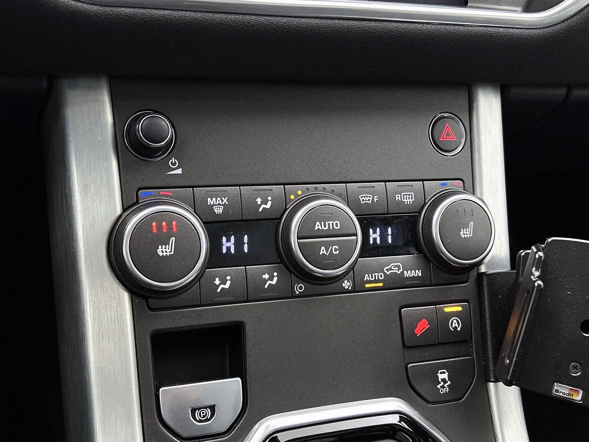 Land Rover-Range Rover Evoque-image-19