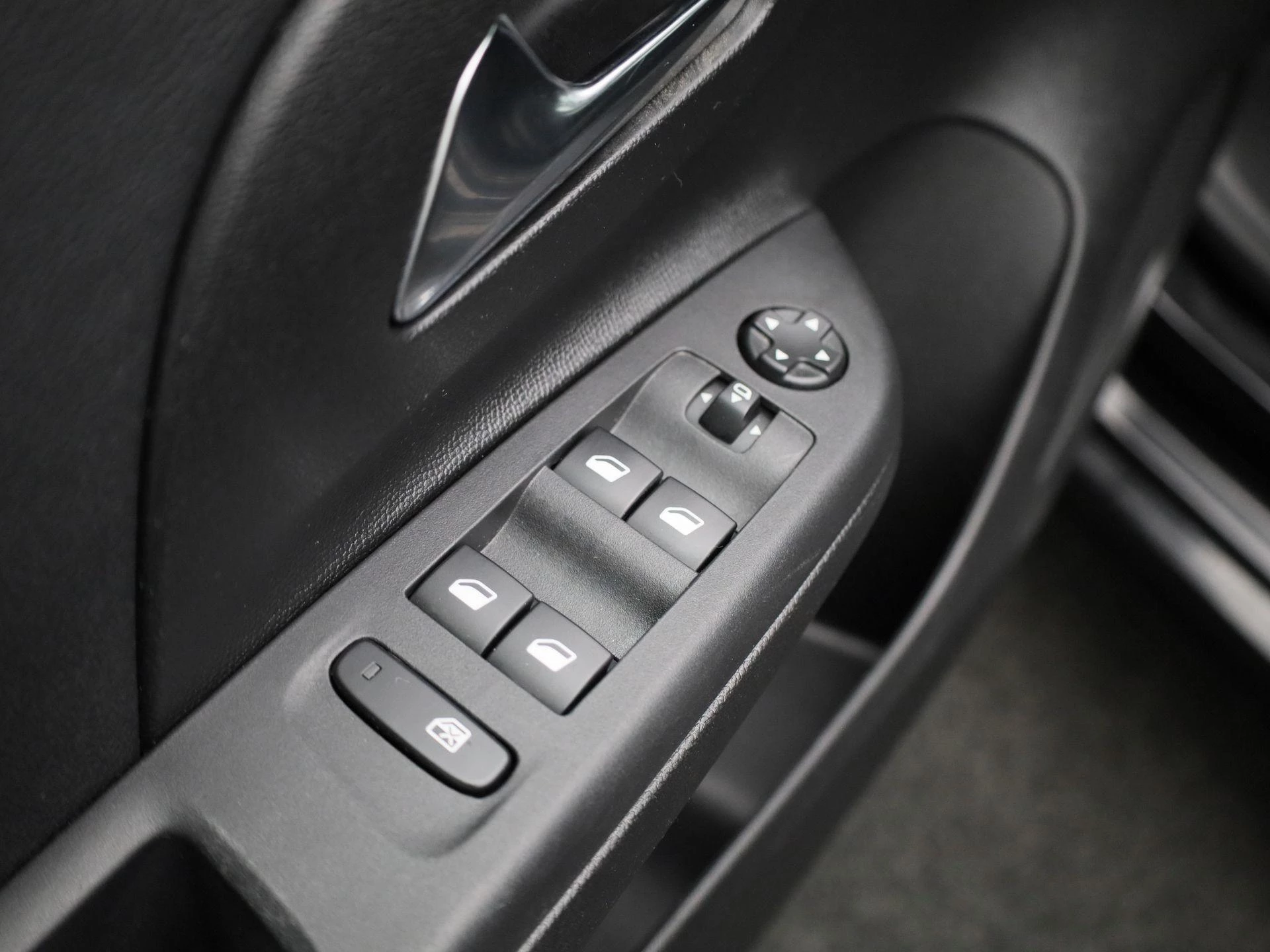 Opel-Corsa-e-image-34