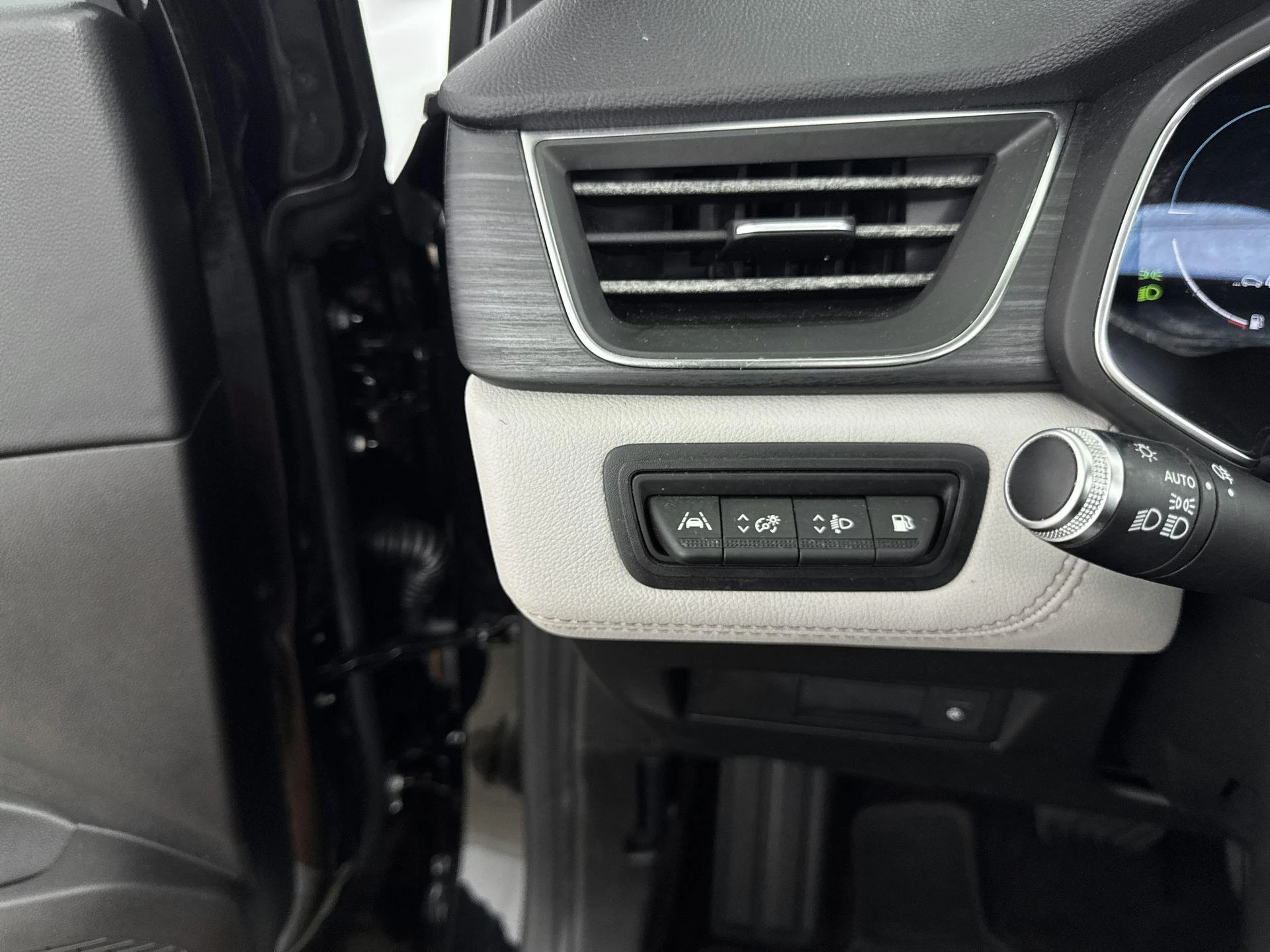 Renault-Captur-image-24