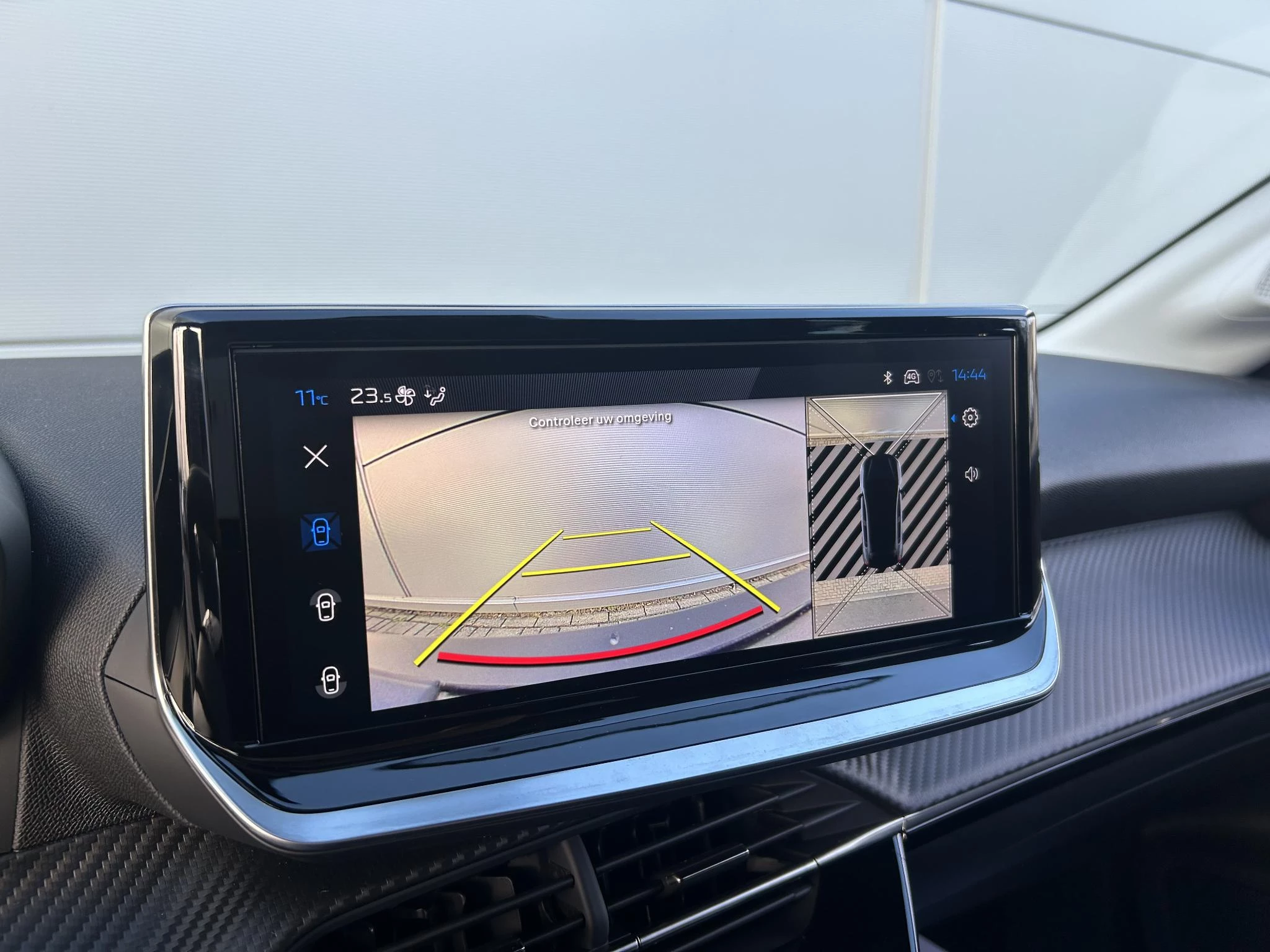 Peugeot-208-image-15