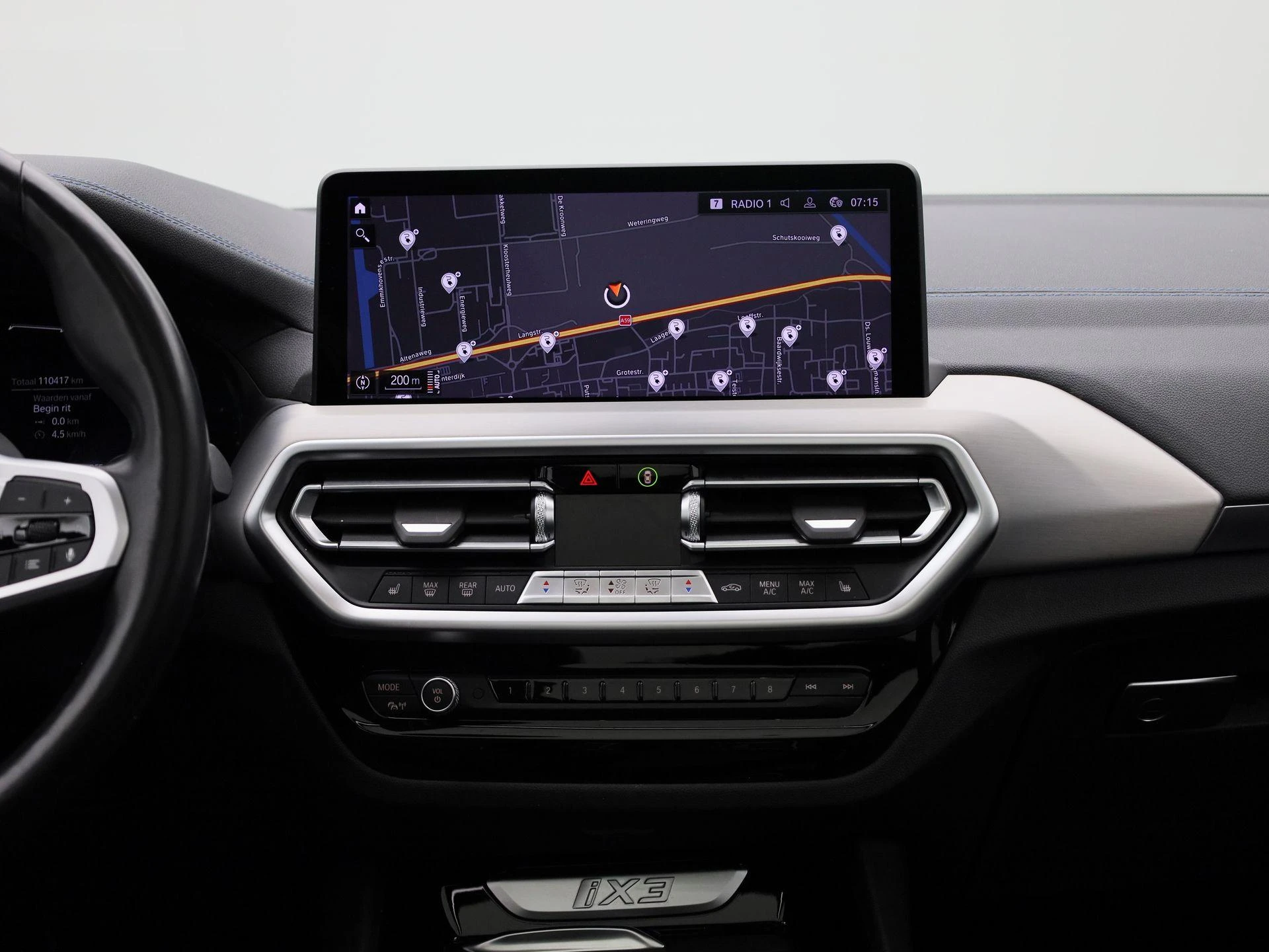 BMW-iX3-image-7