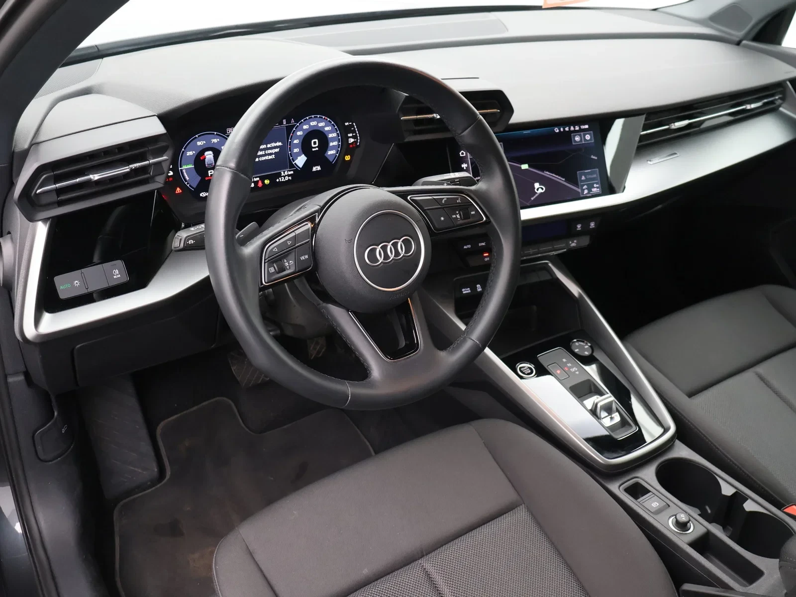 Audi A3 Sportback PHEV Audi A3 Sportback PHEV Attraction 40TFSIe 204PK *AUTOMAAT*NAVI*PDC ACHTER*APP-CONNECT*VIRTUAL COCKPI