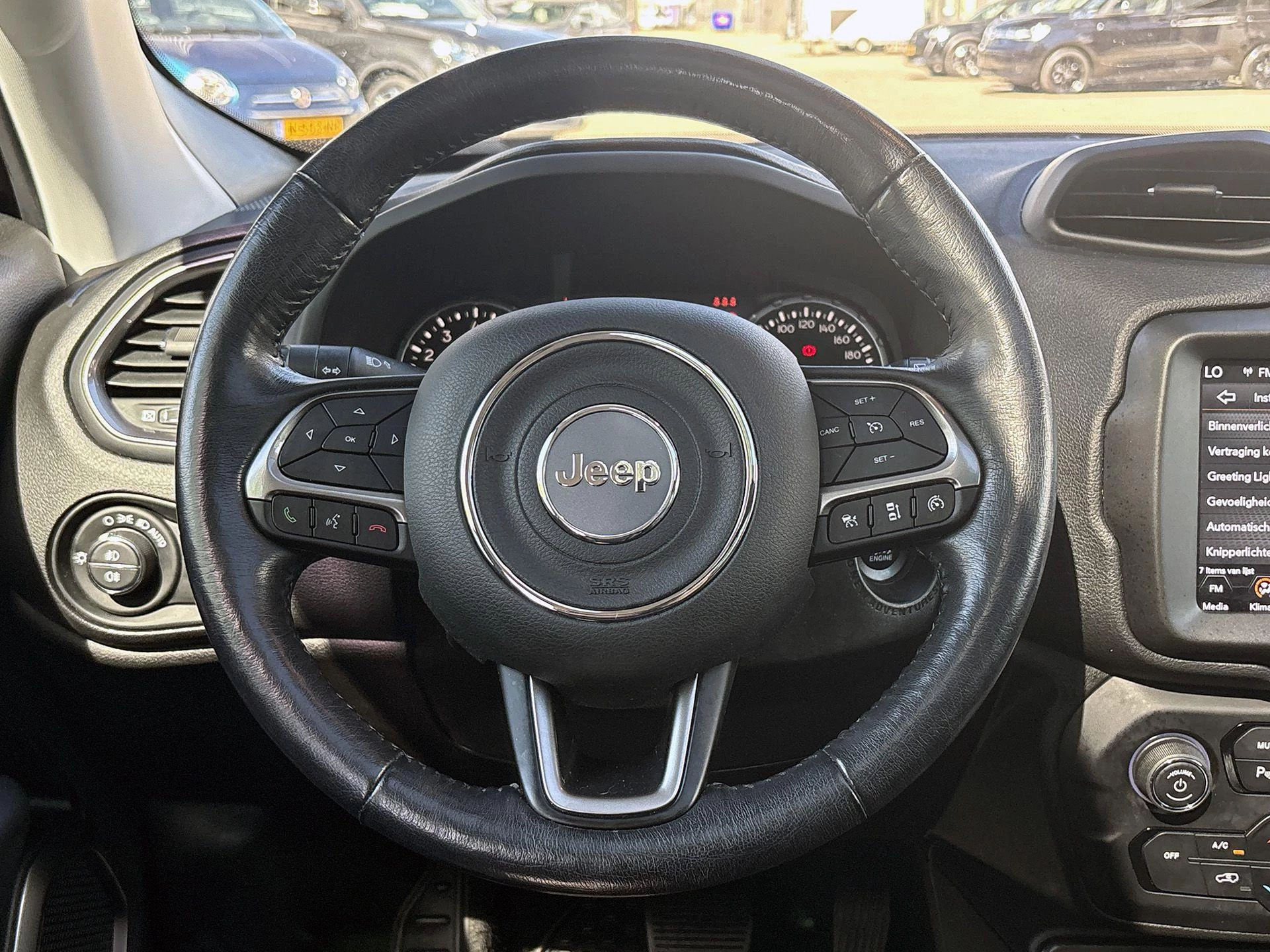 Jeep-Renegade-image-34