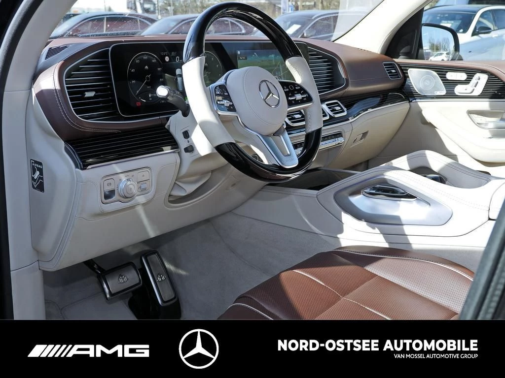 Mercedes-Benz-GLS-image-6