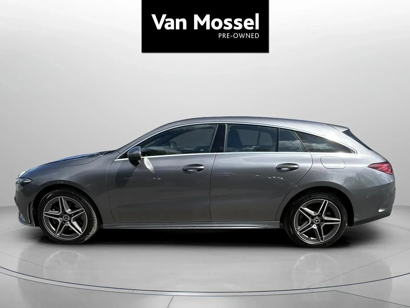 Mercedes-Benz-CLA-image-7