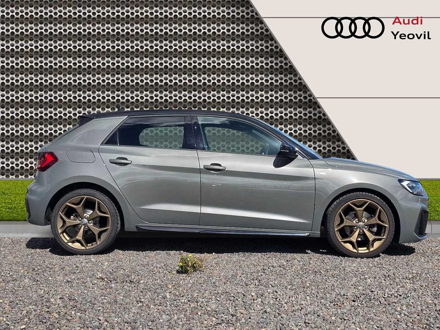 Audi-A1 Sportback-image-3