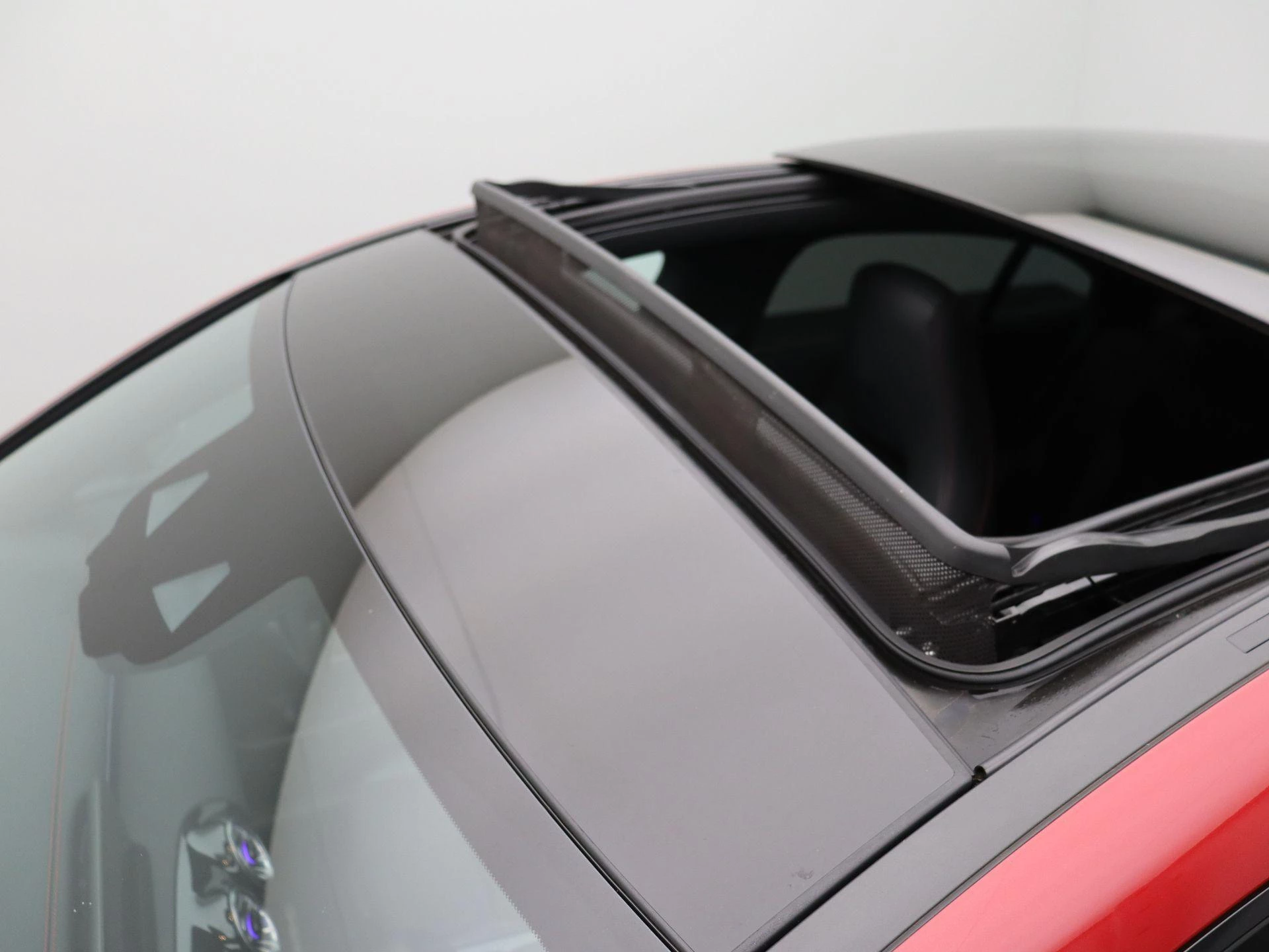 Mercedes-Benz CLA 200 AMG Line Coupé + PANORAMISCH DAK + MULTIBEAM LED +