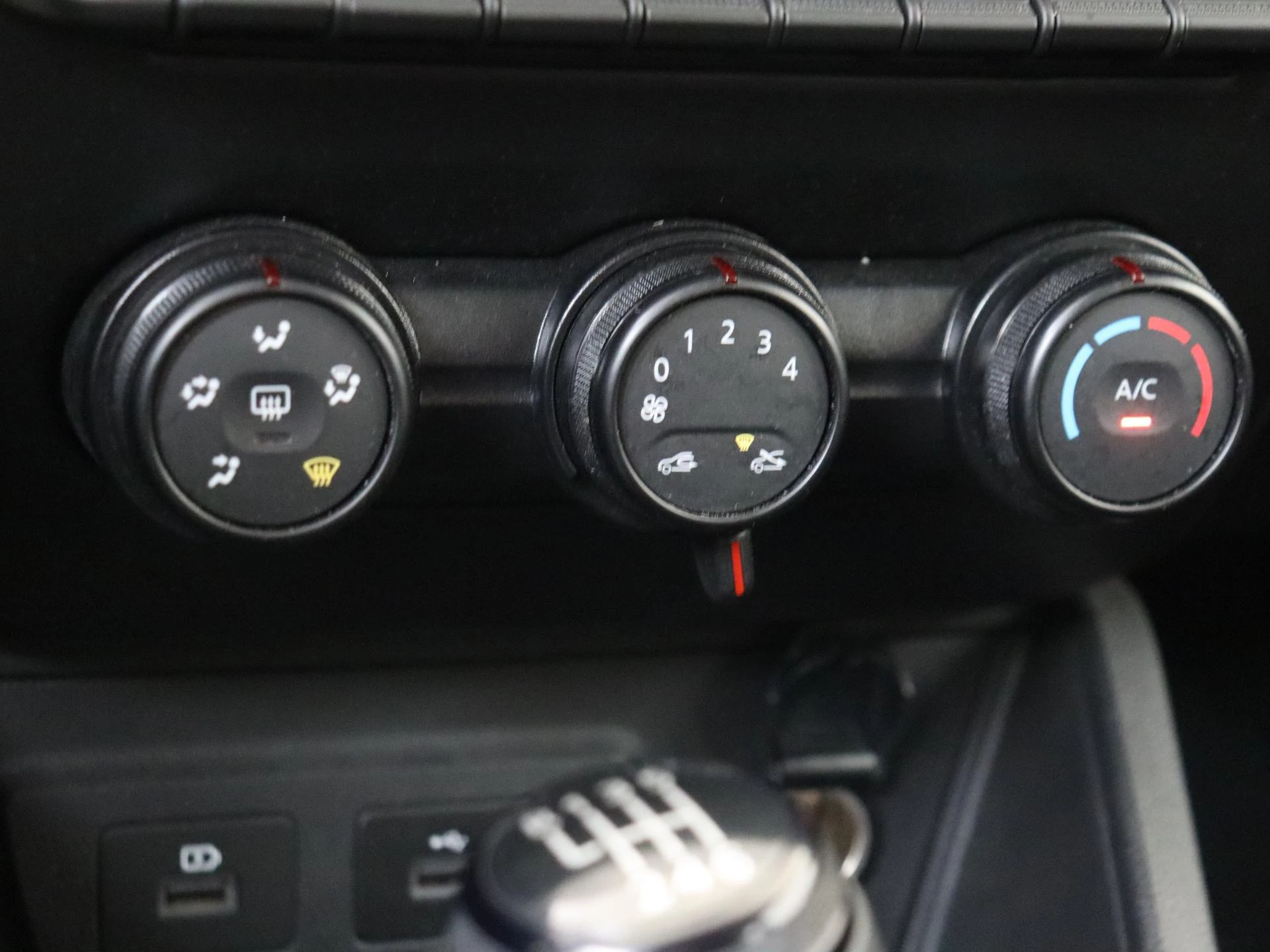 Dacia-Duster-image-19