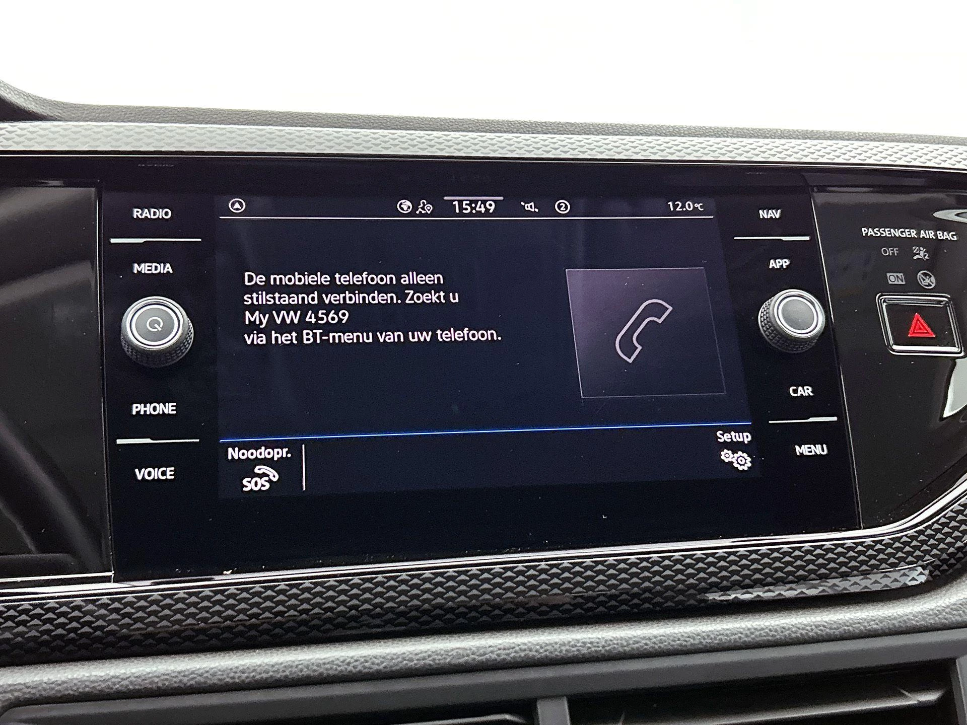 Volkswagen-Polo-image-12