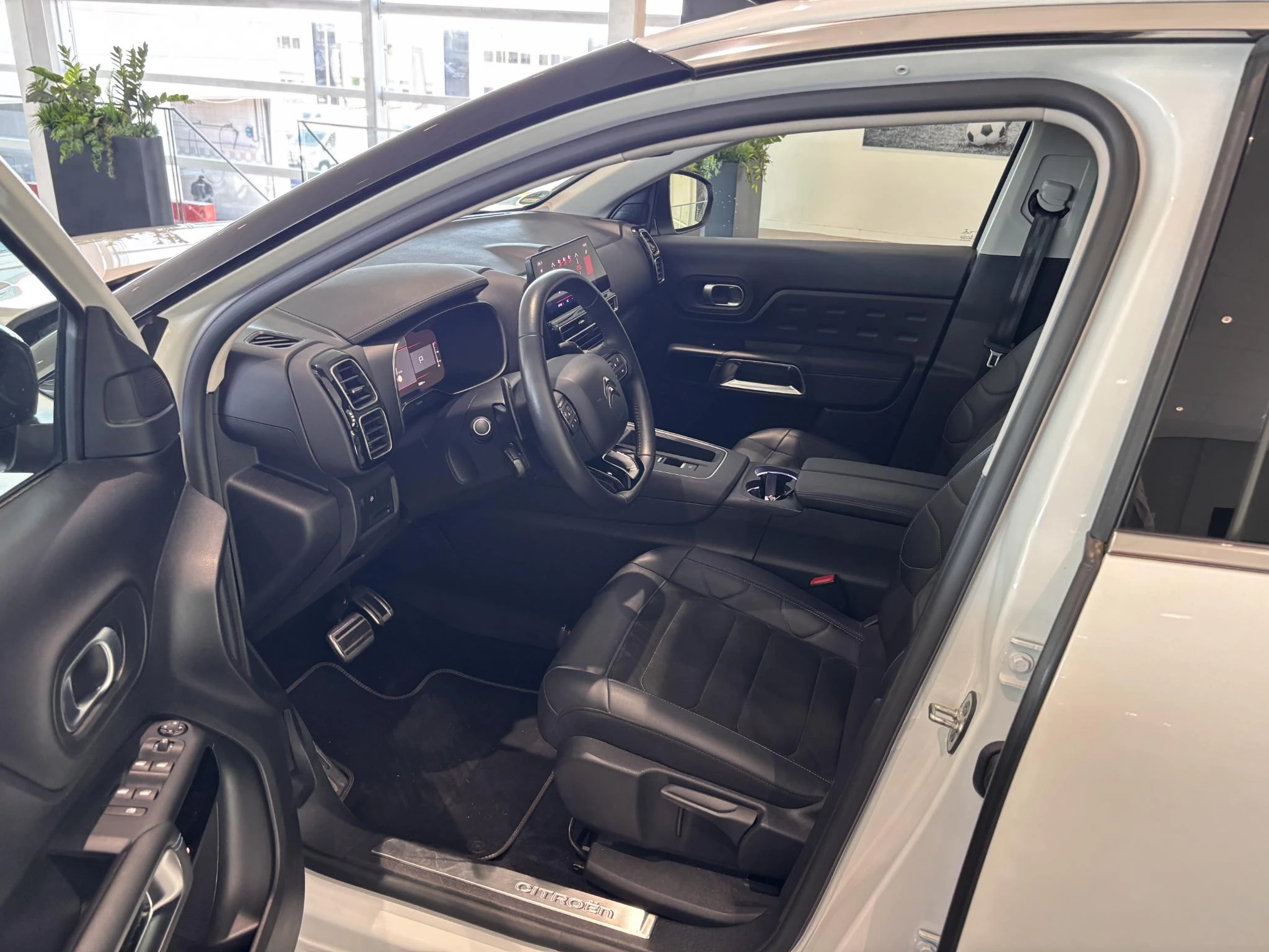 Citroën-C5 Aircross-image-12