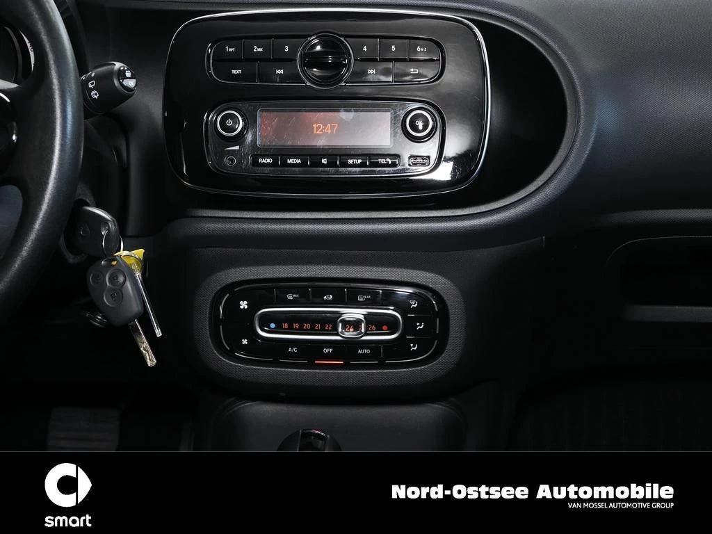 smart Forfour EQ COOL & AUDIO SITZHZG TEMPO LED