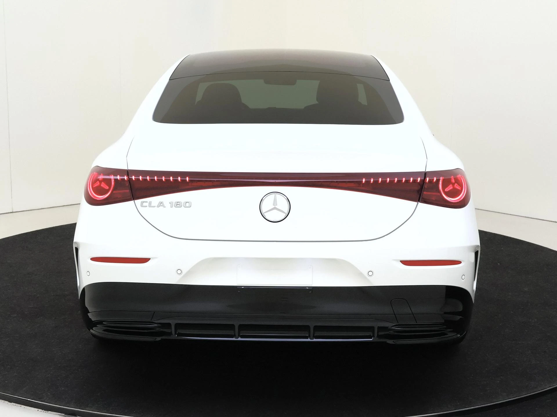 Mercedes-Benz-CLA-image-6