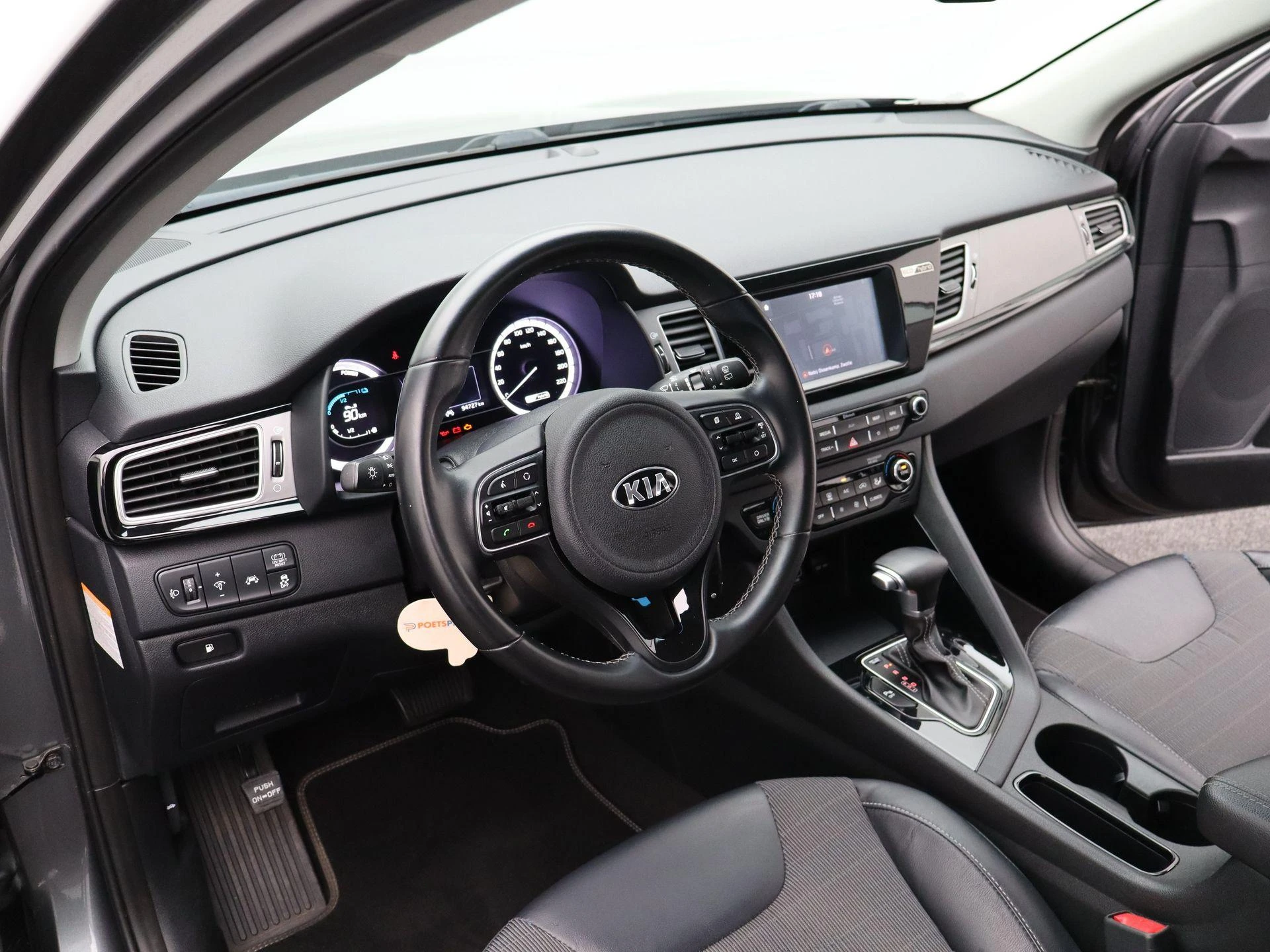 Kia-Niro-image-28