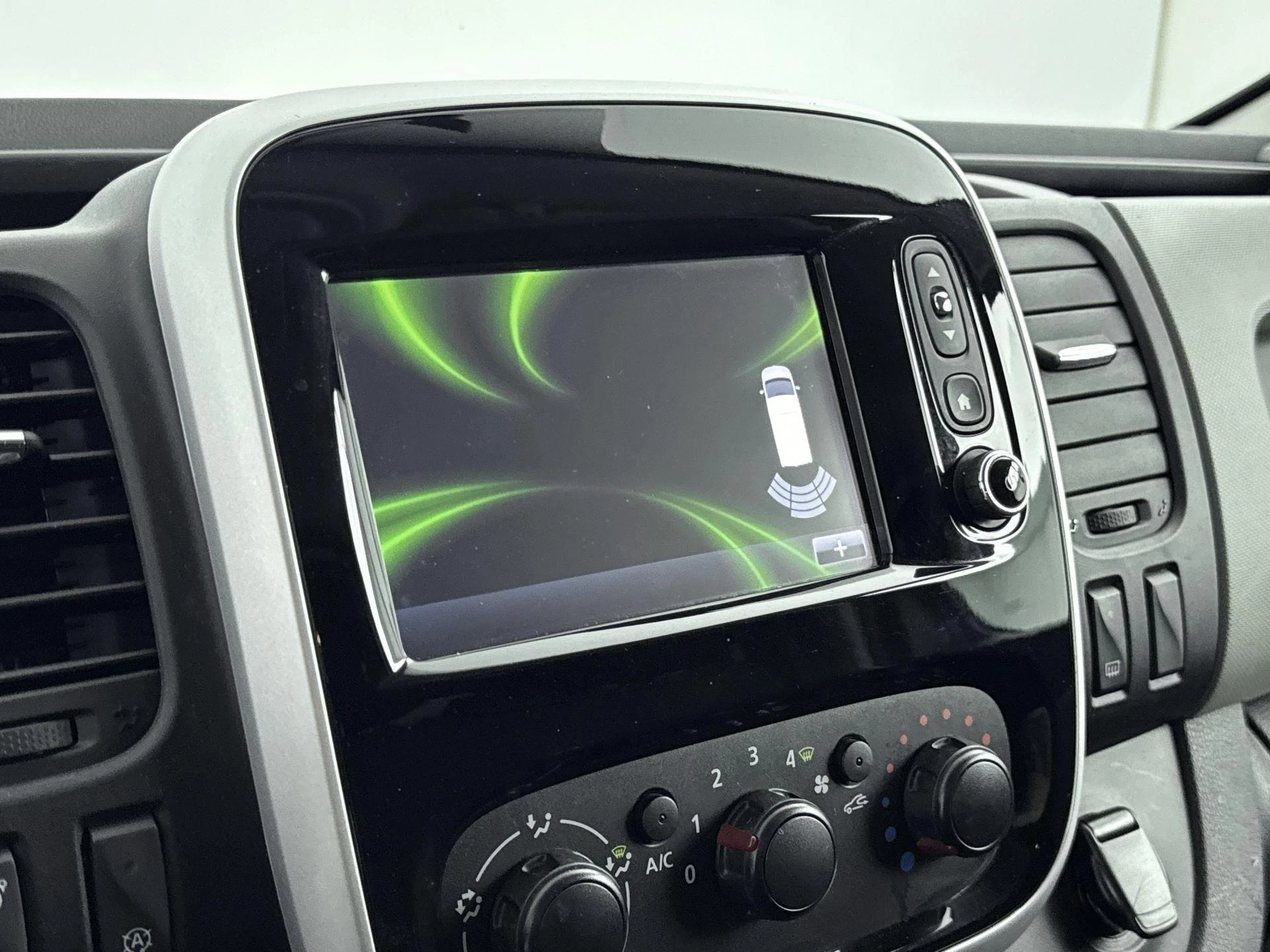 Renault-Trafic-image-10