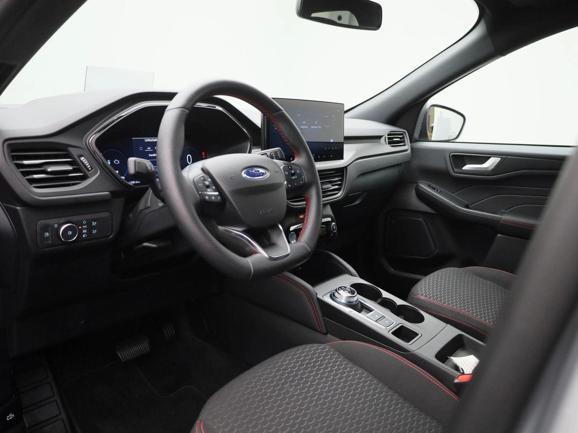 Ford-Kuga-image-30