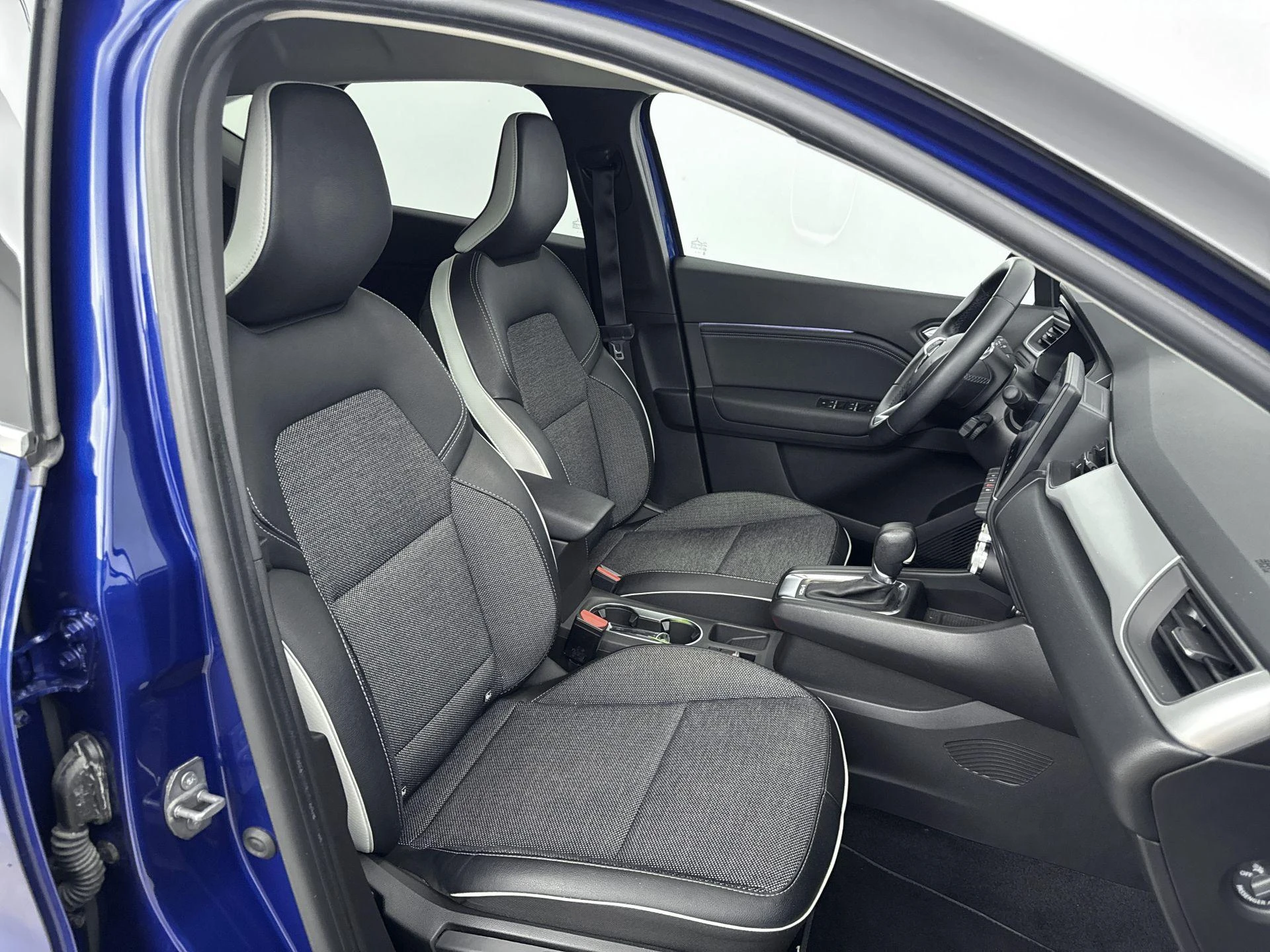 Renault-Captur-image-23