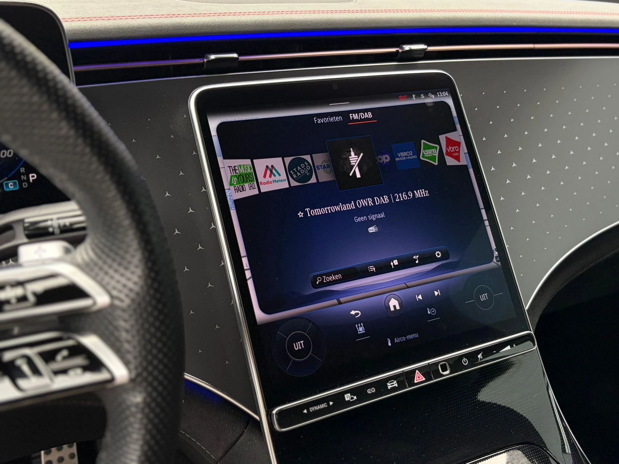 Mercedes-Benz-EQE-image-19