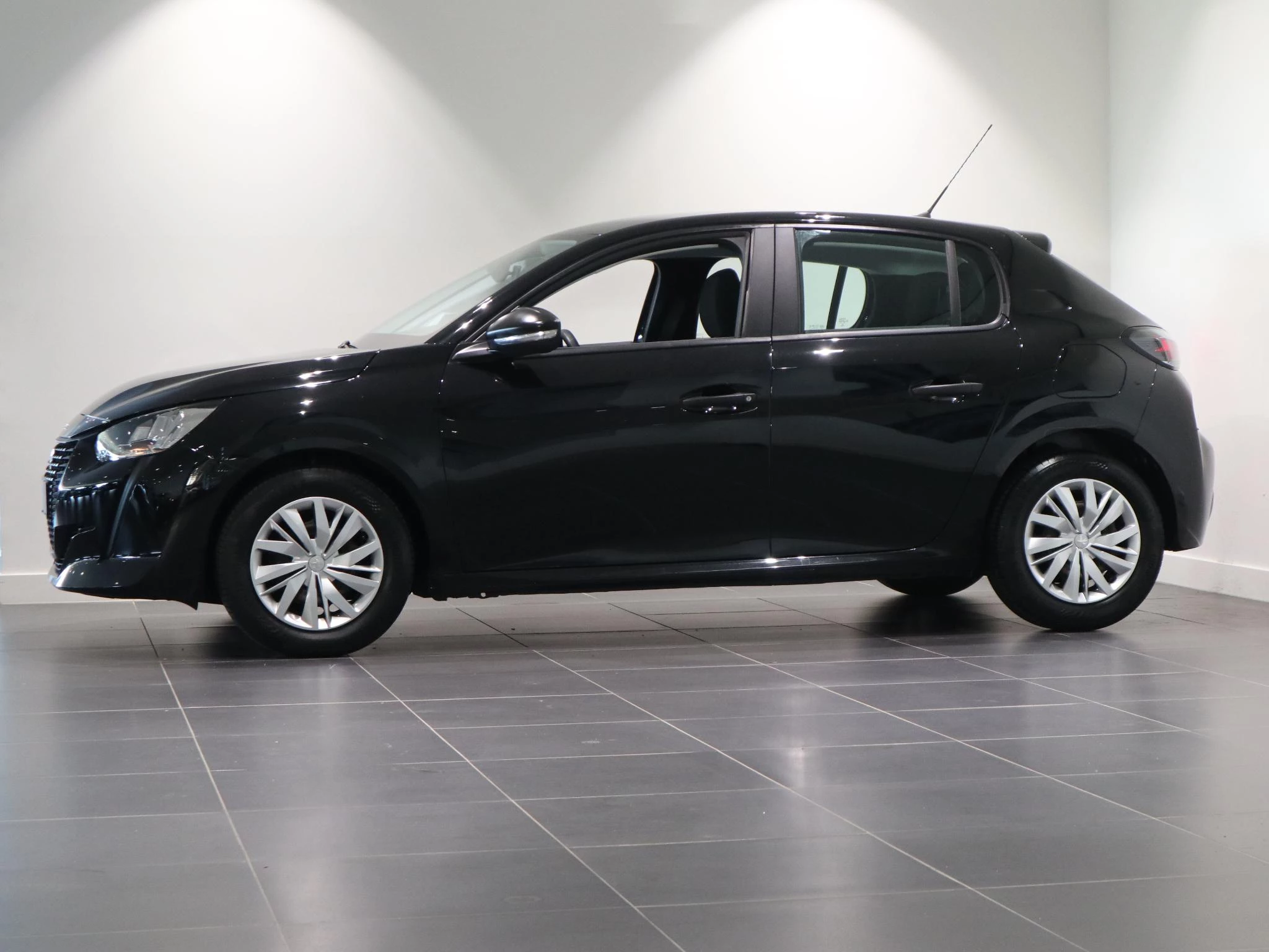 Peugeot-208-image-3