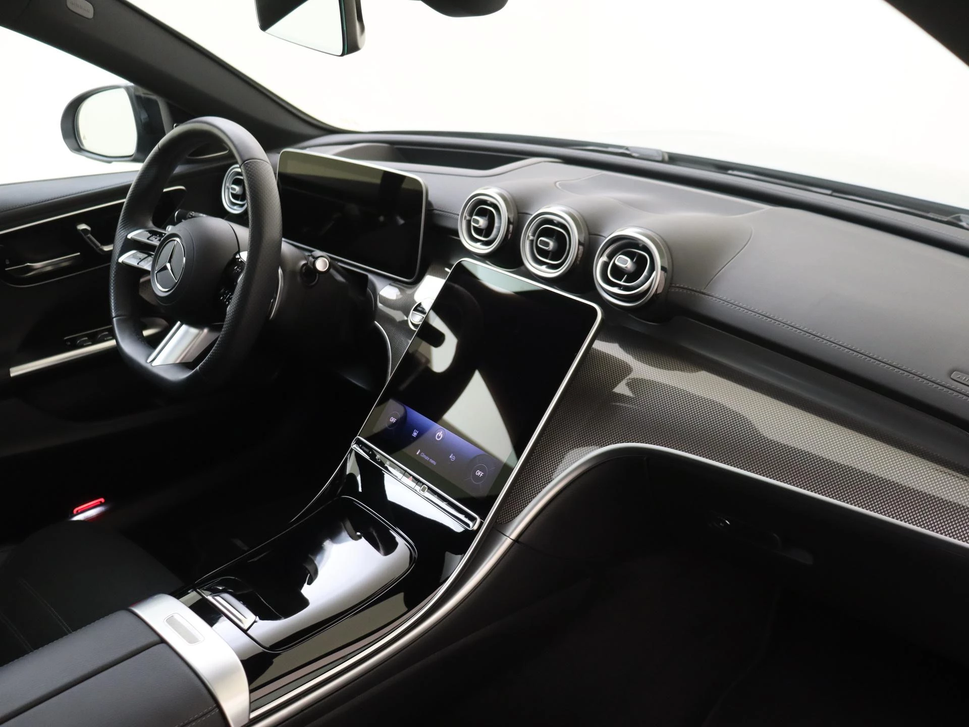 Mercedes-Benz-C-Klasse-image-3