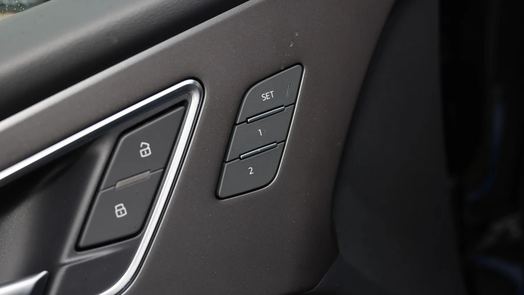 Audi-Q4 e-tron-image-9