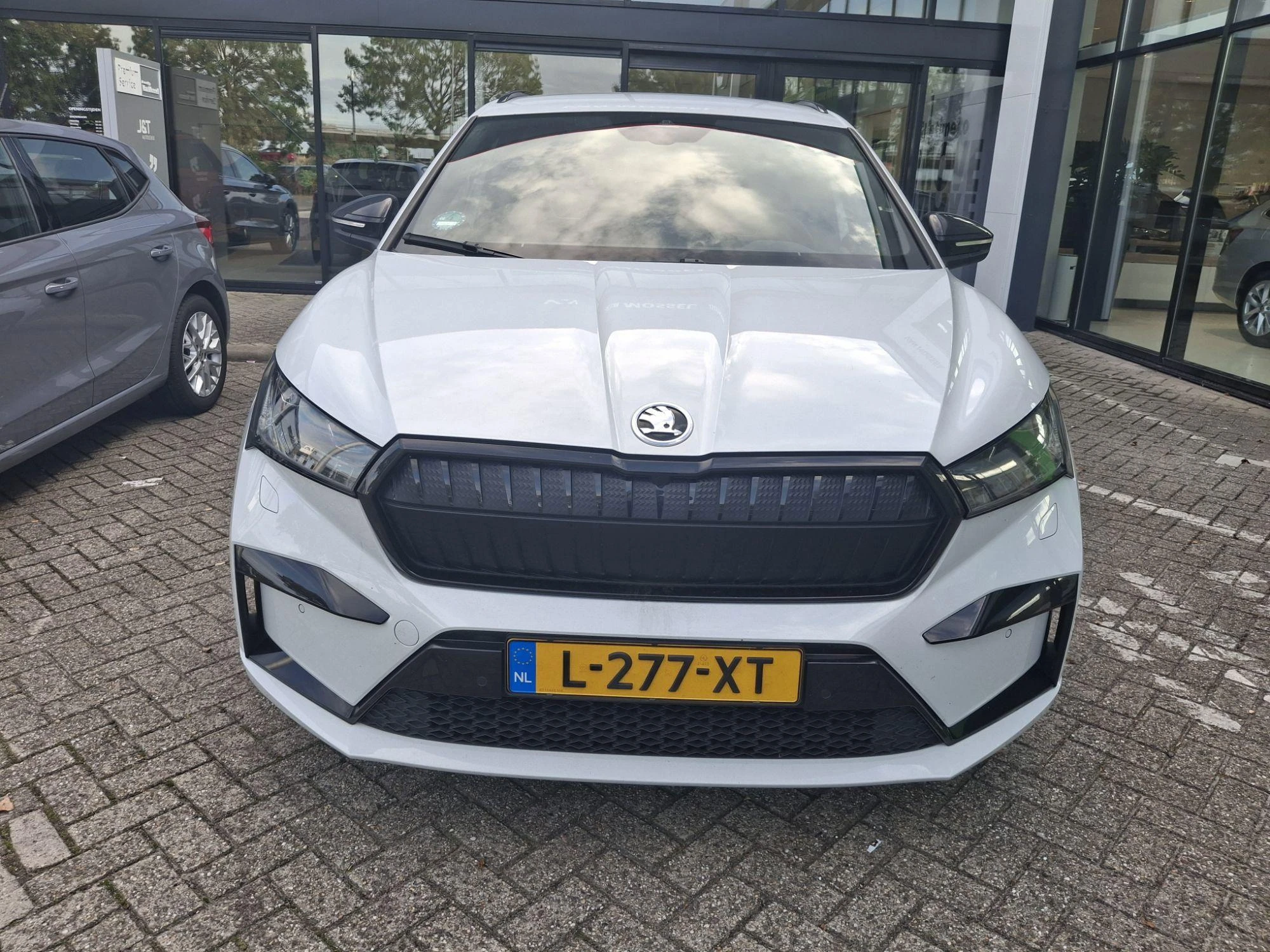 Škoda-Enyaq iV-image-1