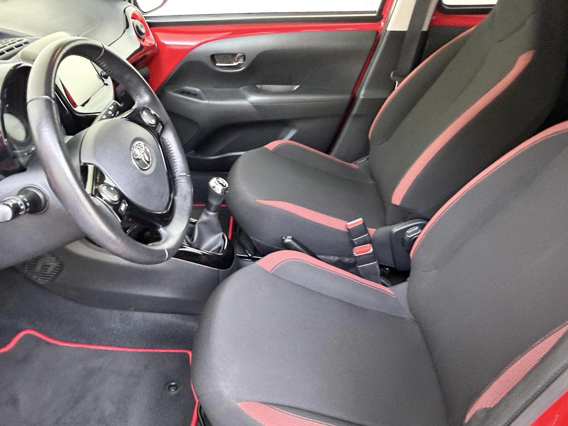Toyota-Aygo-image-14
