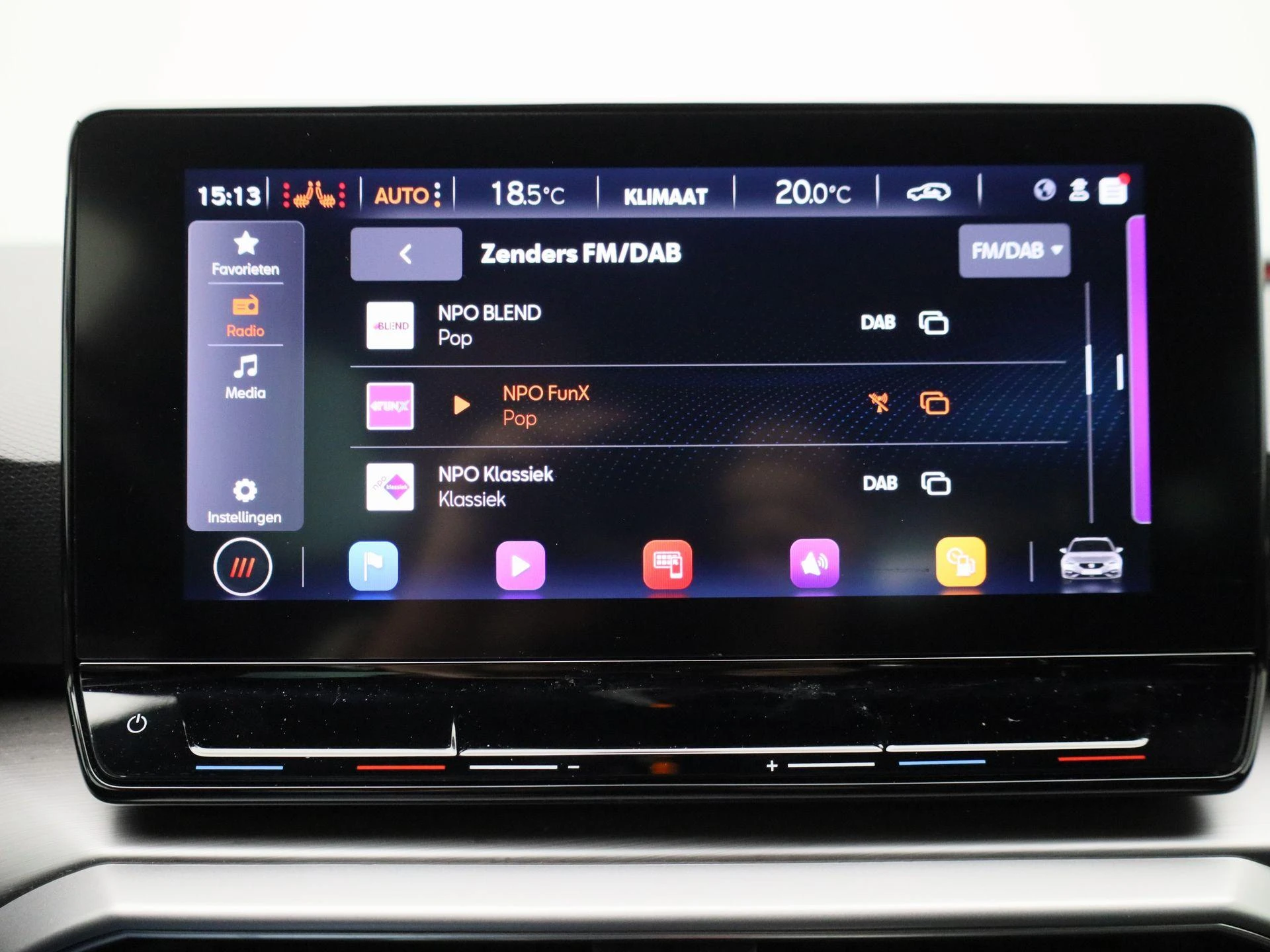 SEAT-Leon-image-19