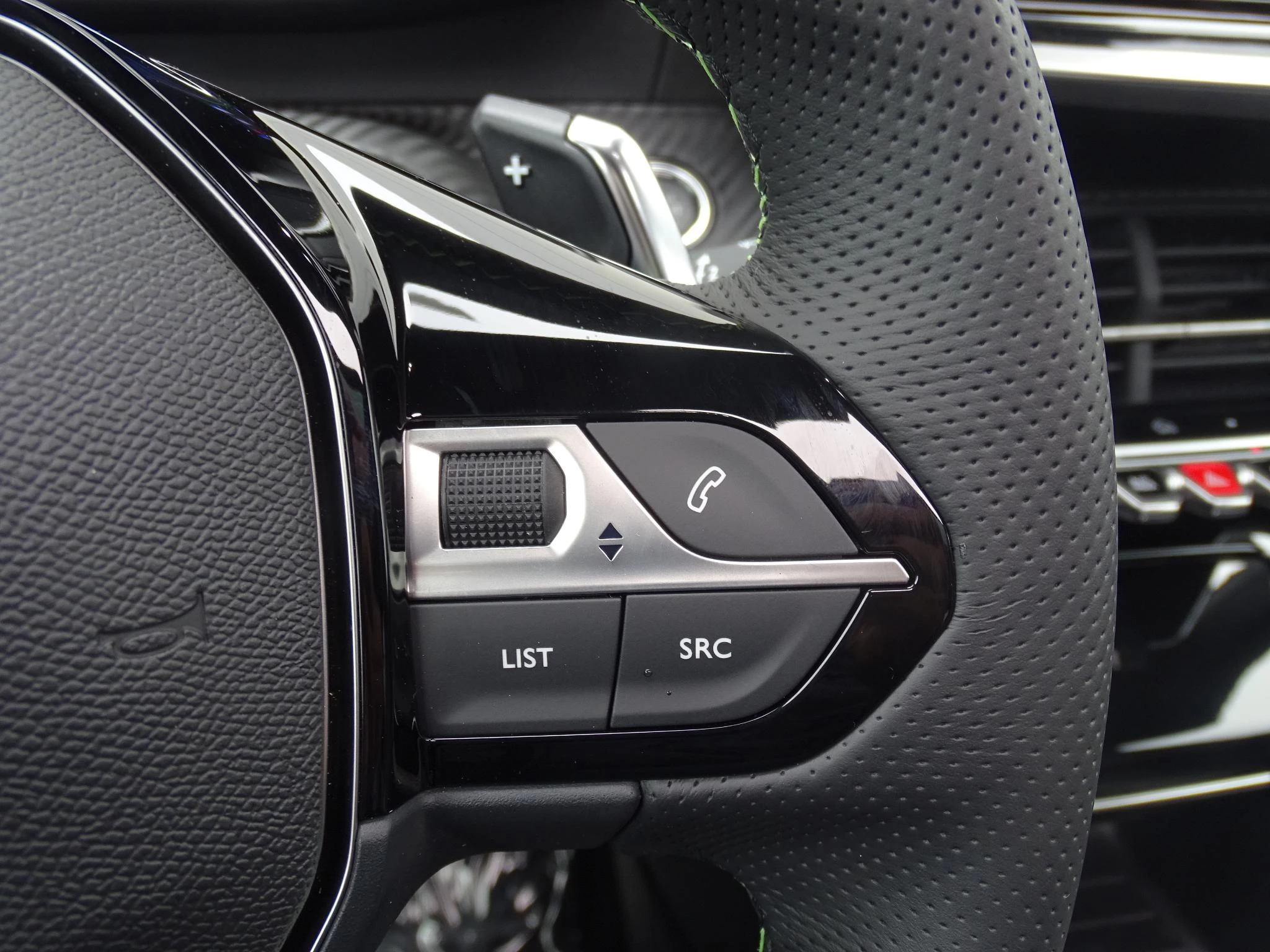 Peugeot-2008-image-21