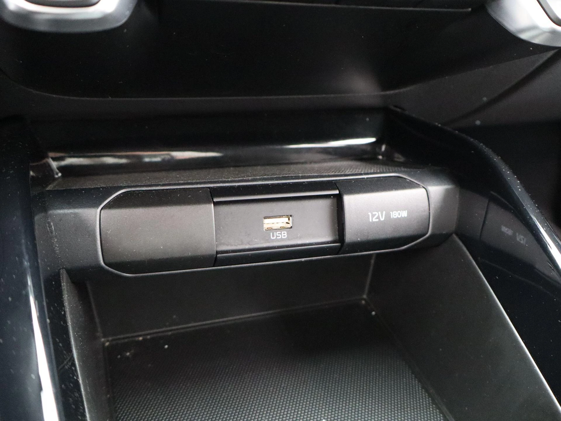 Kia Stonic 1.0 T-GDi MHEV DynamicPlusLine