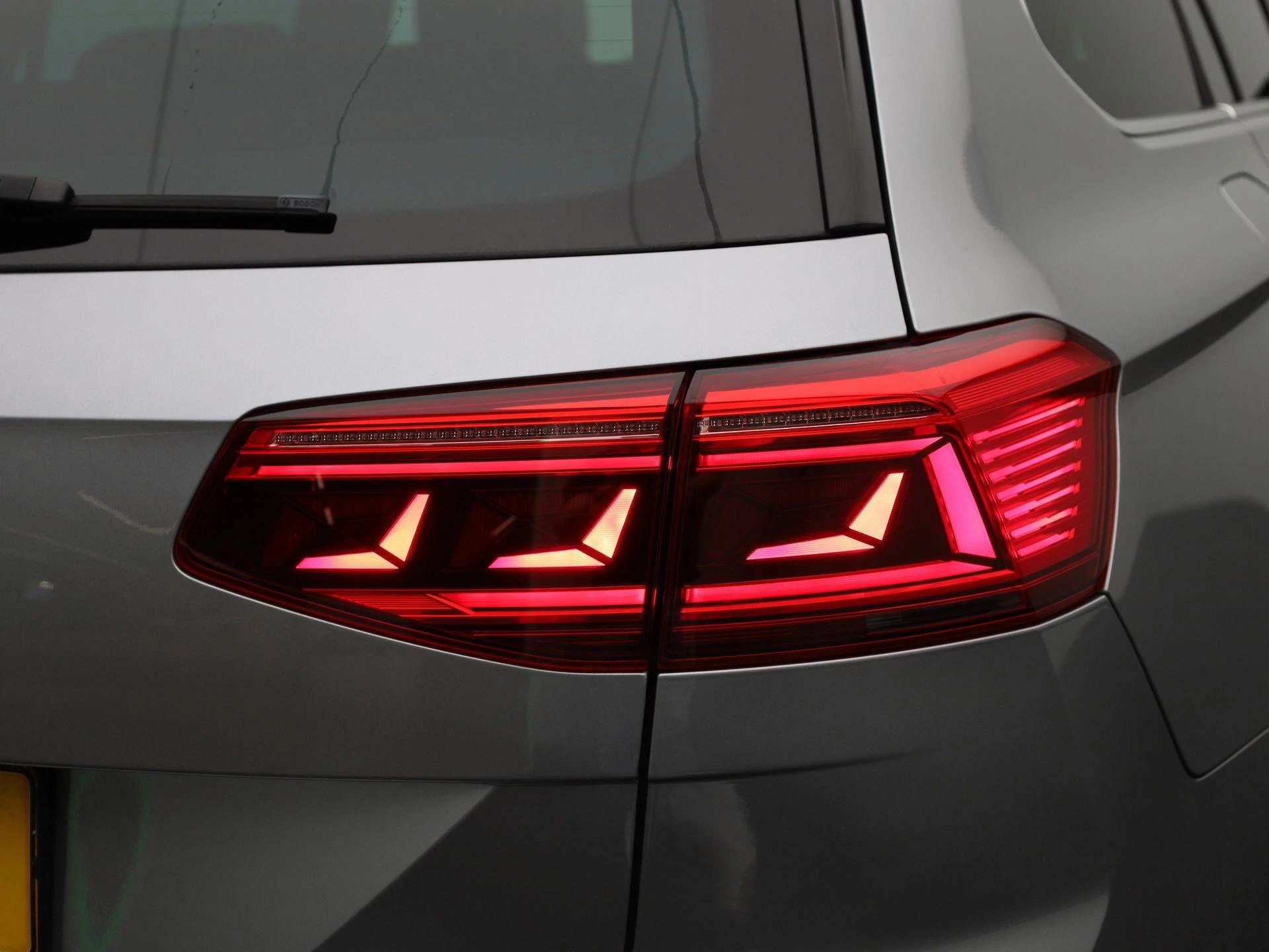 Volkswagen-Passat-image-31